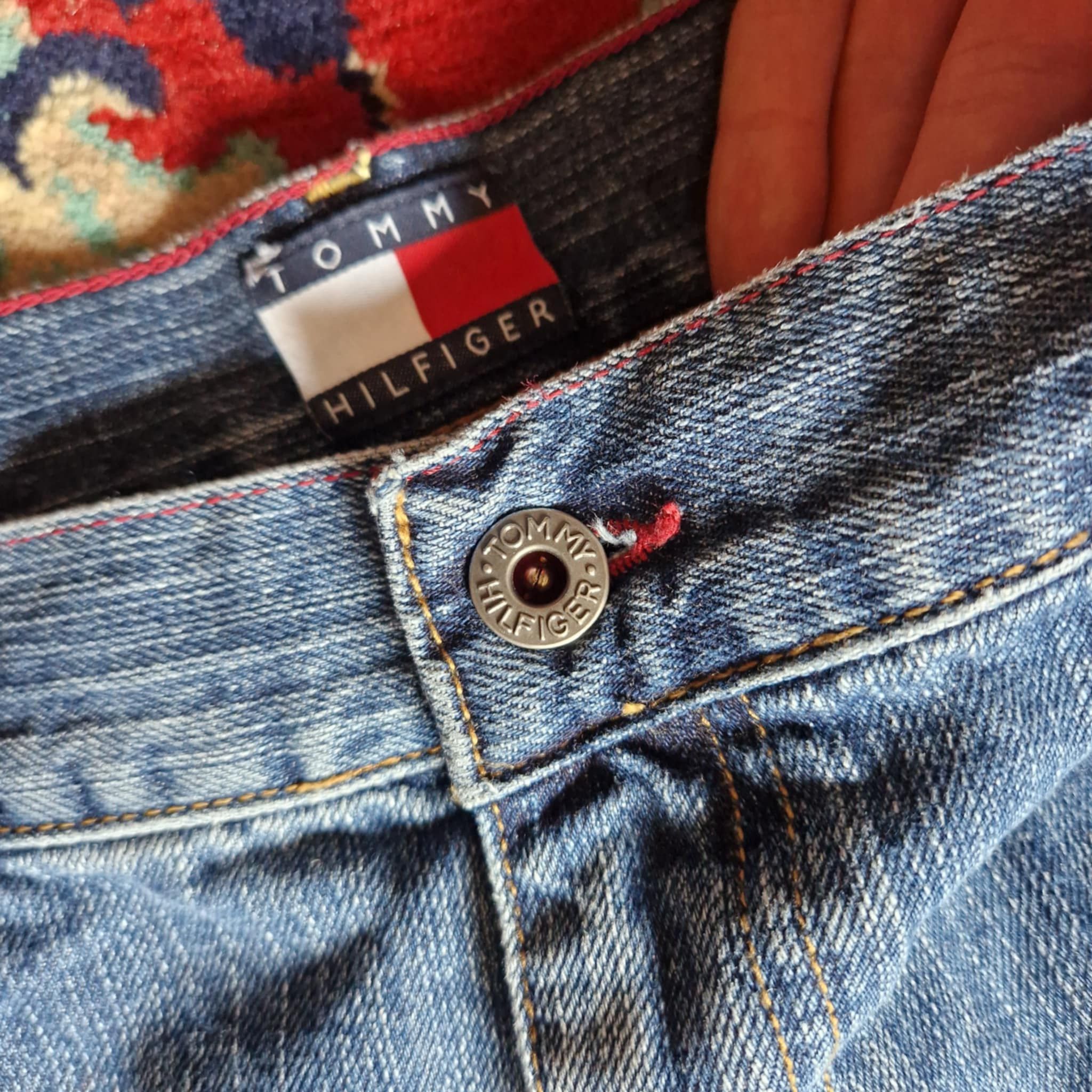 Tommy Hilfiger Tommy Hilfiger Vintage Denim Jorts Size US 36 / EU 52 - 5 Thumbnail