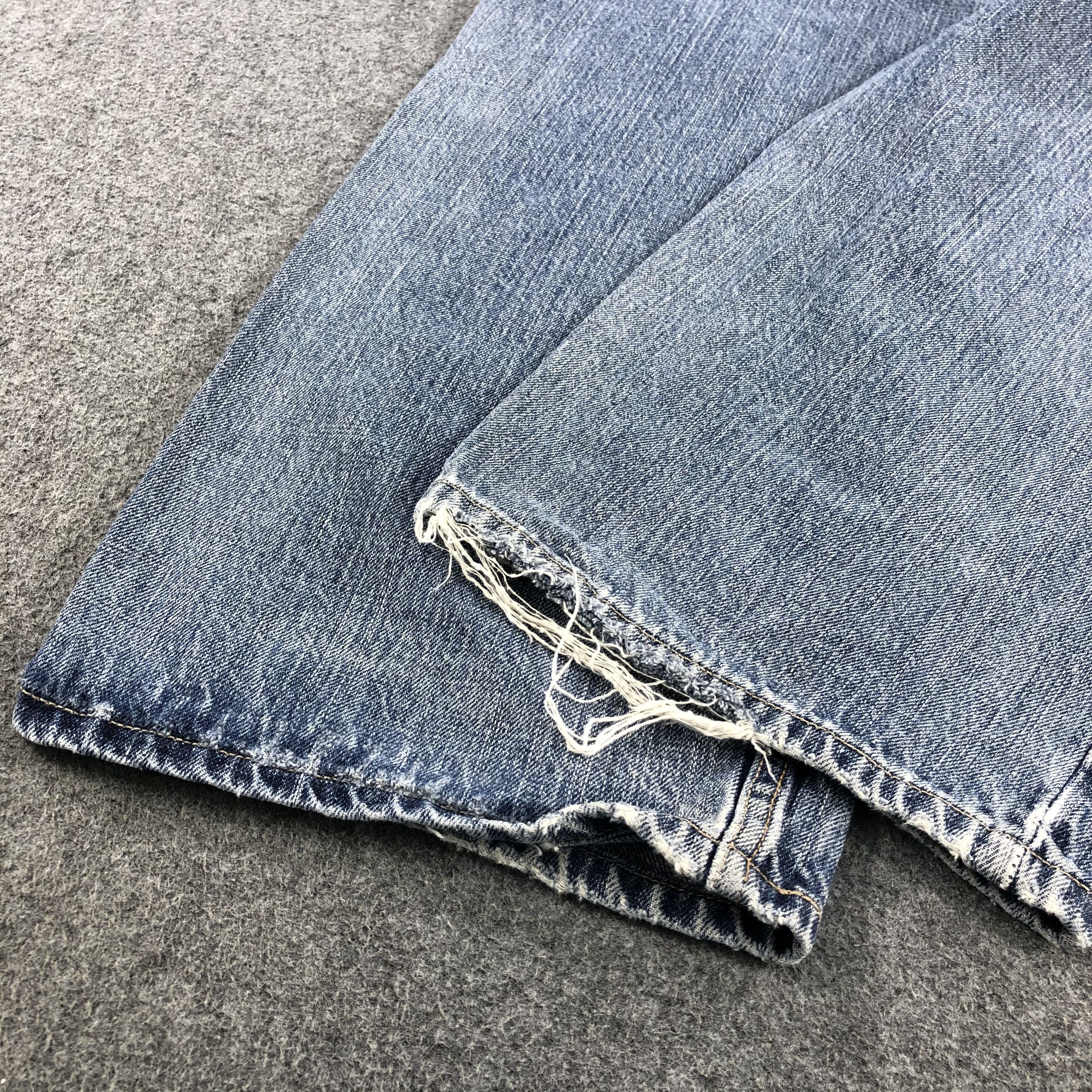 Levi's × Vintage Vintage Light Wash Levis 559 Denim Jeans-JM989 Size US 37 - 5 Thumbnail