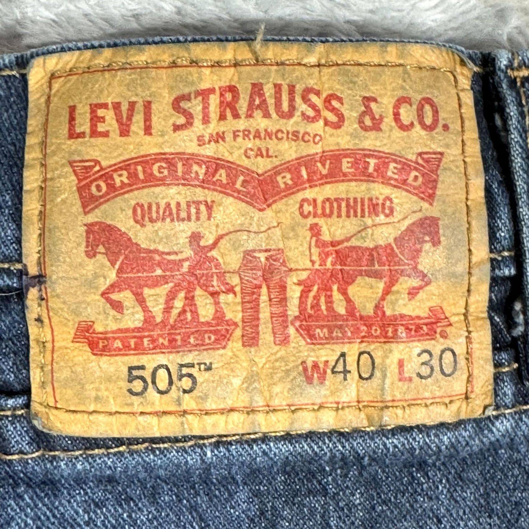 Levi's VINTAGE Levis 505 Jeans Mens 40x30 Blue Regular Fit Straight Leg Denim Zip Fly Size US 40 / EU 56 - 3 Thumbnail
