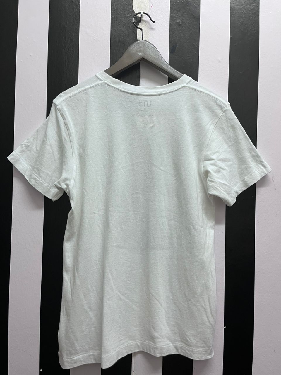 Kaws KAWS x Uniqlo White Clean Tee Size US S / EU 44-46 / 1 - 2 Thumbnail