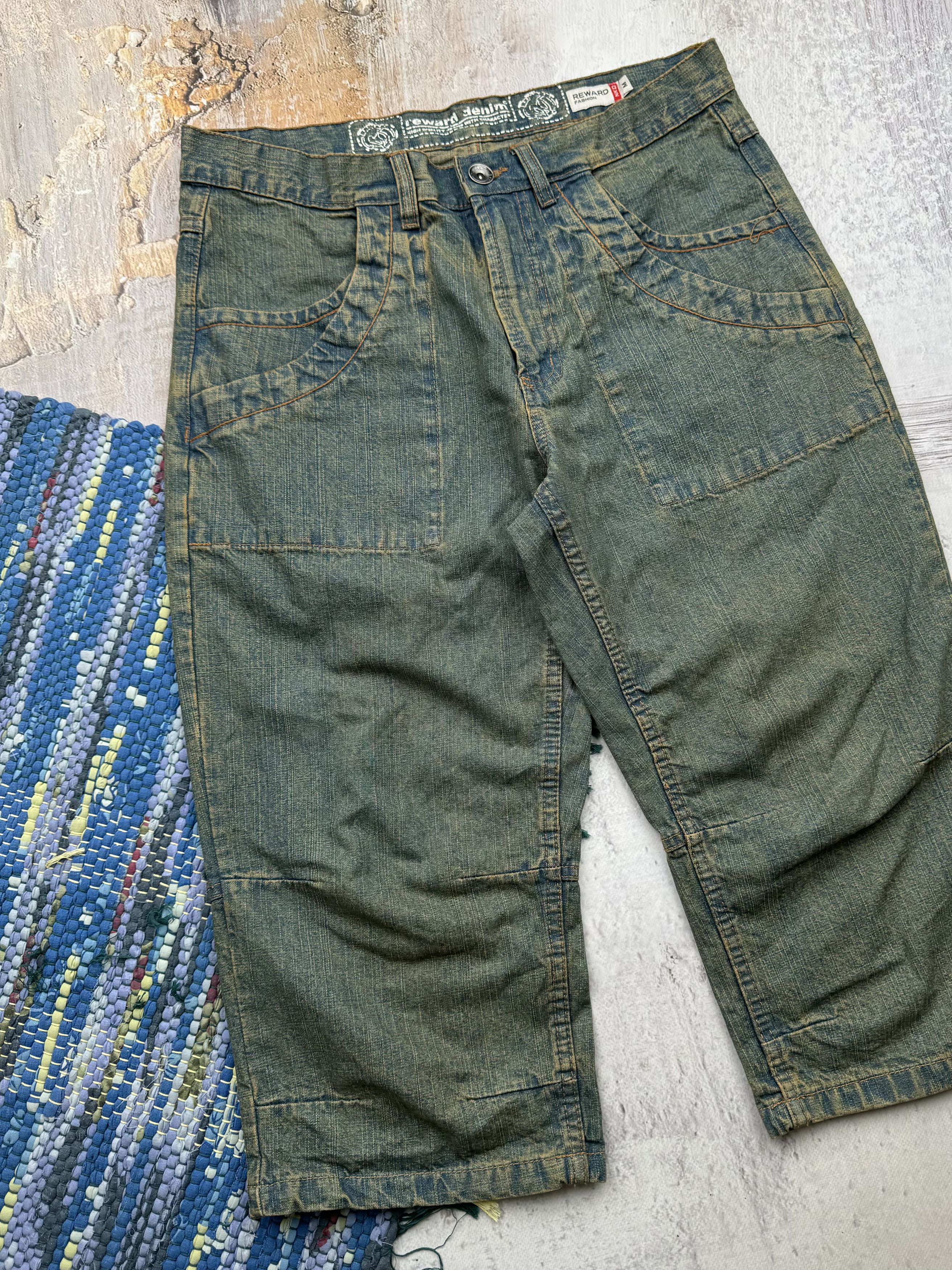 Japanese Brand Vintage Faded Long Wide Shorts A15D15(361) Size US 32 / EU 48 - 2 Thumbnail