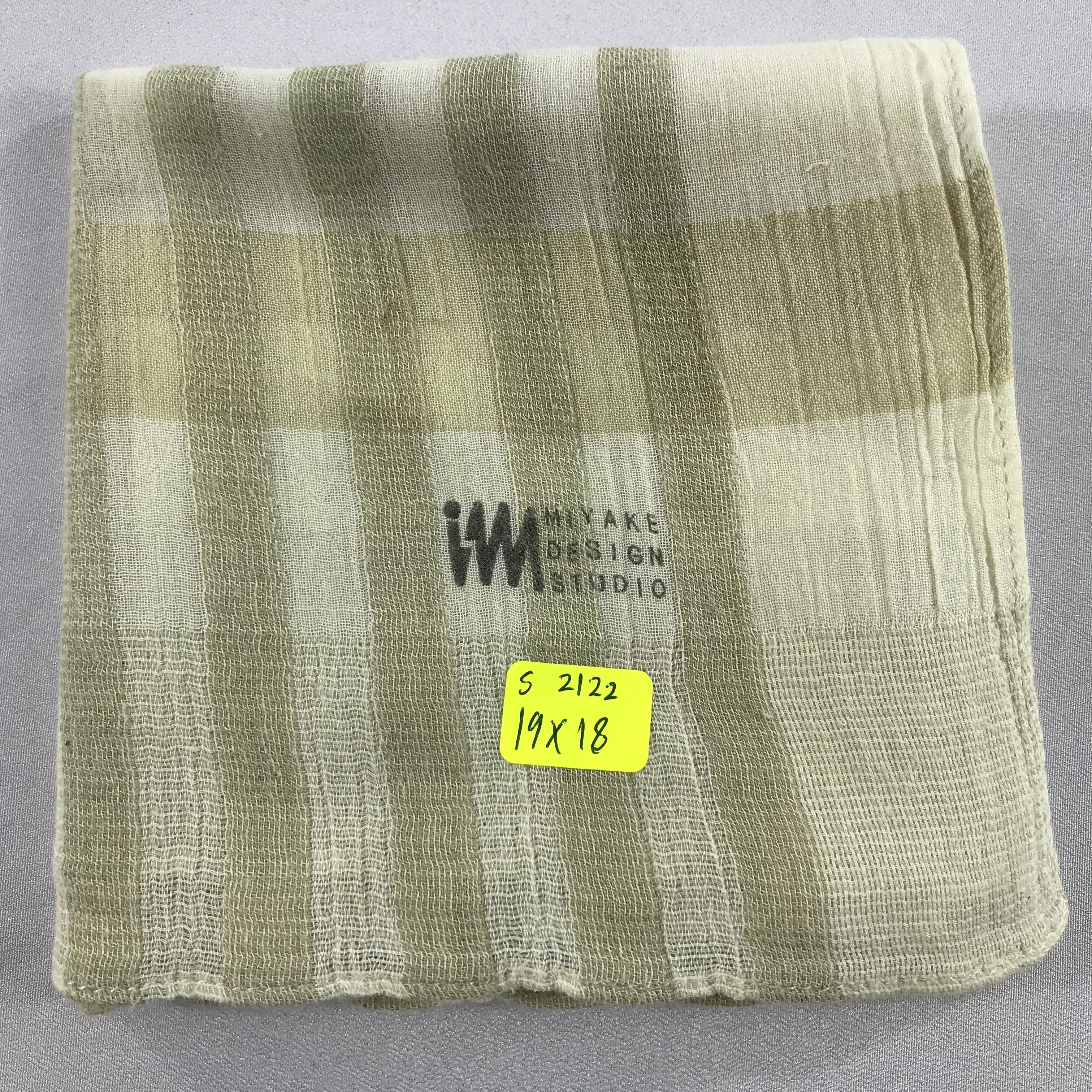 Issey Miyake Issey Miyake Bandana / Handkerchief / Neckerchief - S2122 Size ONE SIZE - 5 Thumbnail