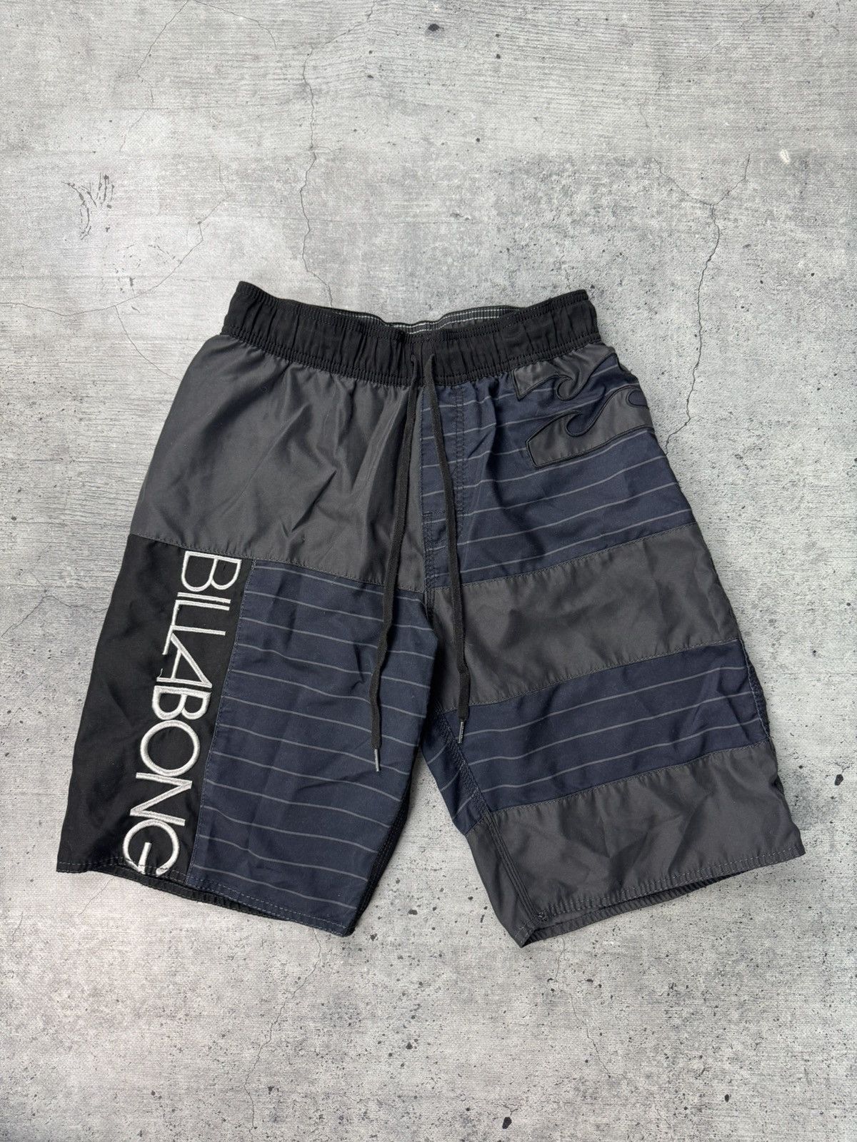 Billabong Vintage Billabong Board Shorts Signature Andy Irons Size US 30 / EU 46 - 1 Thumbnail