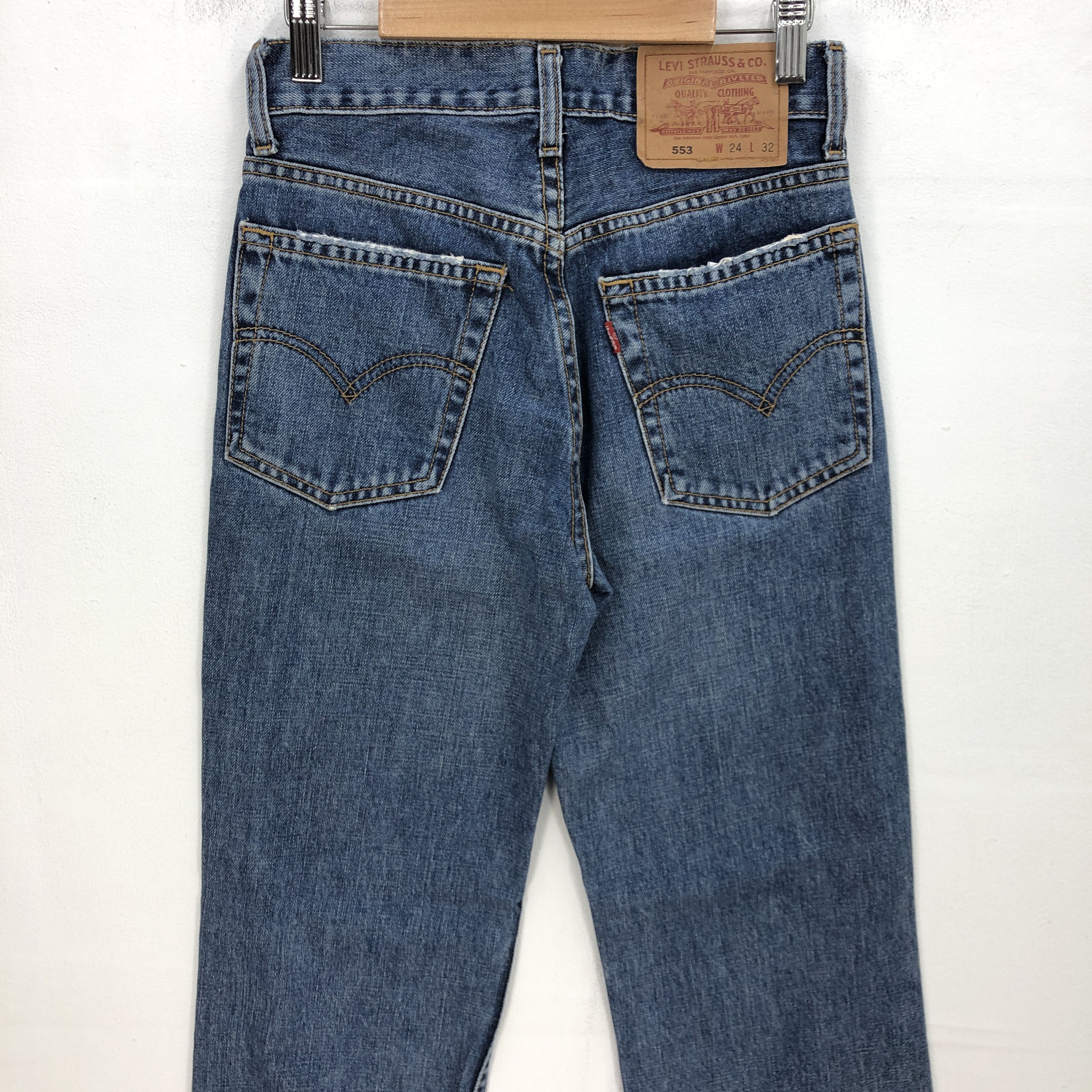 Levi's Vintage Levis Stonewash Jeans Levi's Faded Light Wash Denim Size 26" / US 2 / IT 38 - 4 Thumbnail