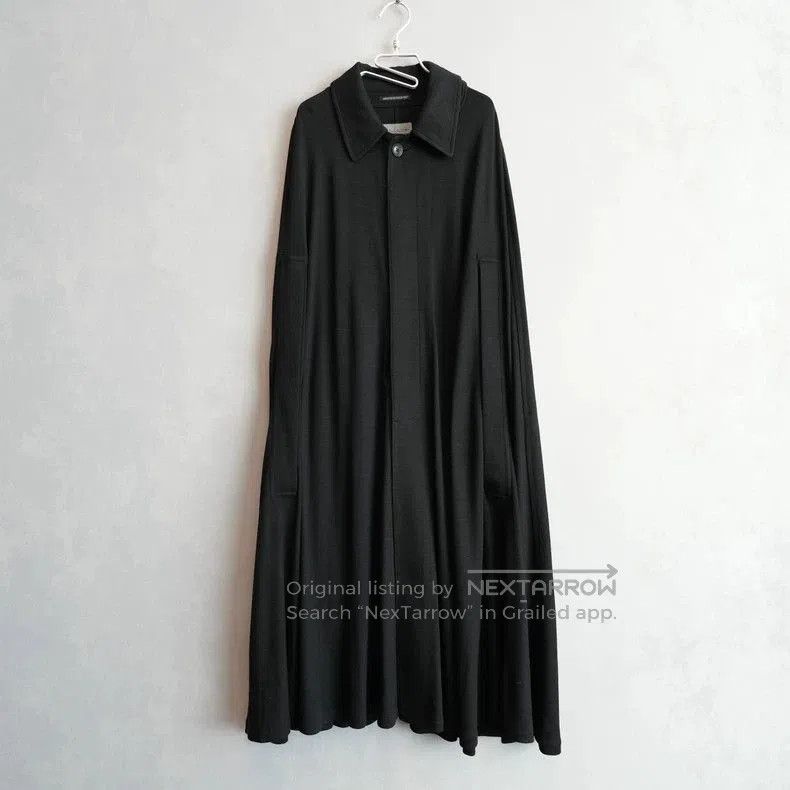 Yohji Yamamoto Black Wool Cloak Coat by Yohji Yamamoto. Size US L / EU 52-54 / 3 - 2 Thumbnail
