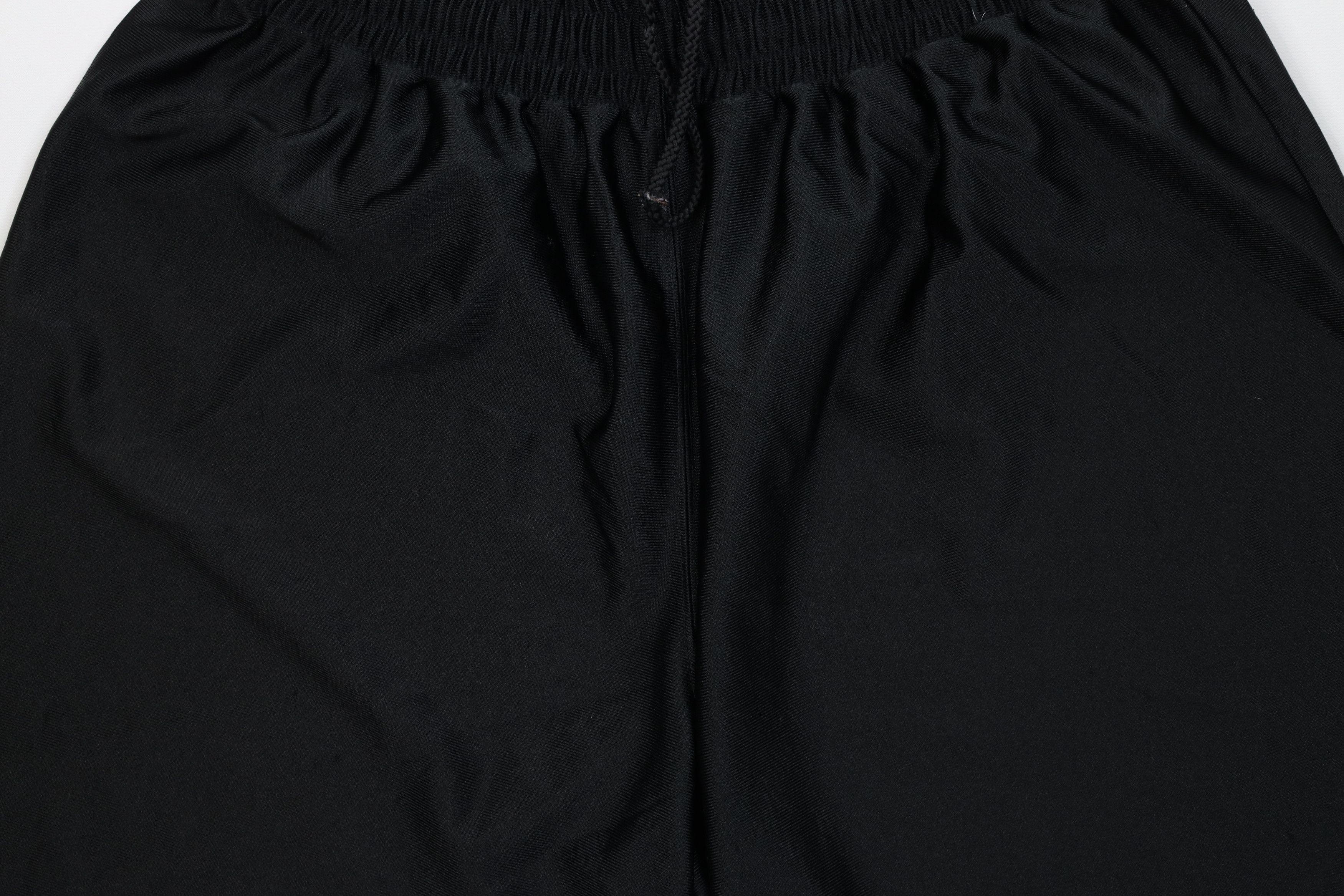 Vintage Vintage 90s Y2K Streetwear Above Knee Silky Shorts Black Size US 34 / EU 50 - 3 Thumbnail