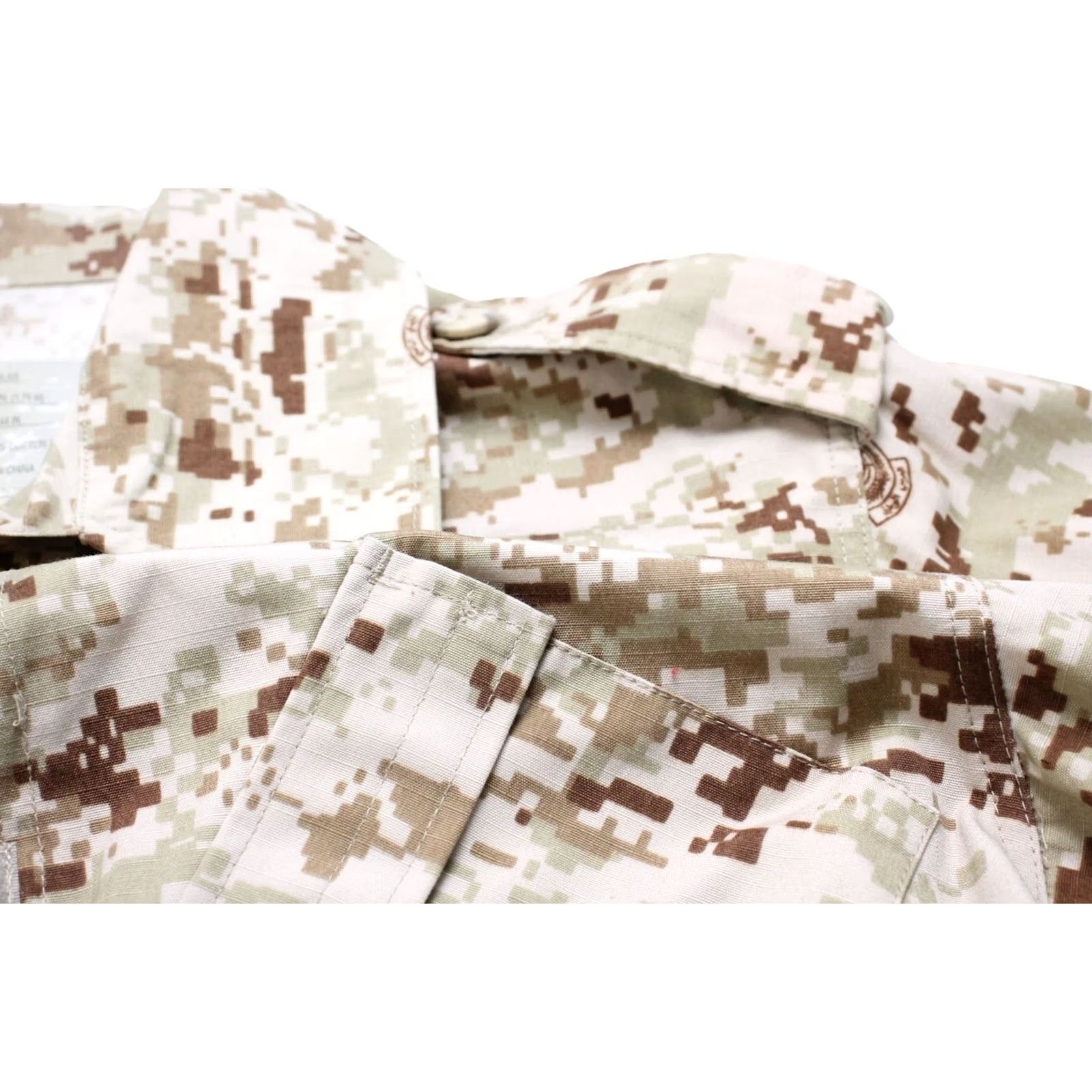 Vintage UNDRANDED K.S.A. Desert Camouflage Jacket Men's MEDIUM Pockets Collared Size US M / EU 48-50 / 2 - 6 Thumbnail