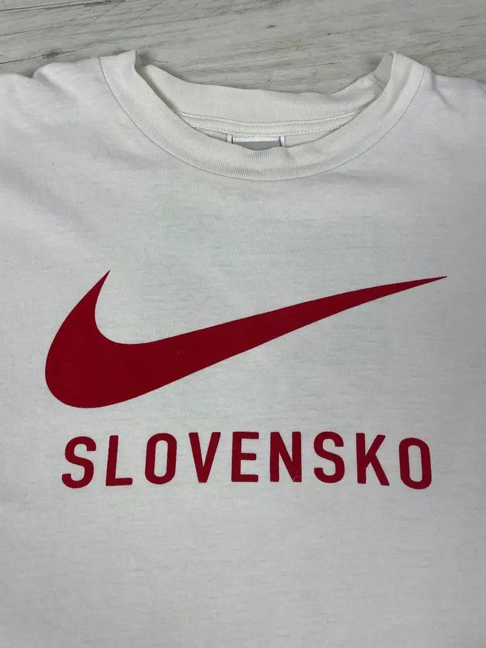 Nike Vintage Nike Slovensko T Shirt 90s Swoosh Football Soccer Size US M / EU 48-50 / 2 - 7 Thumbnail