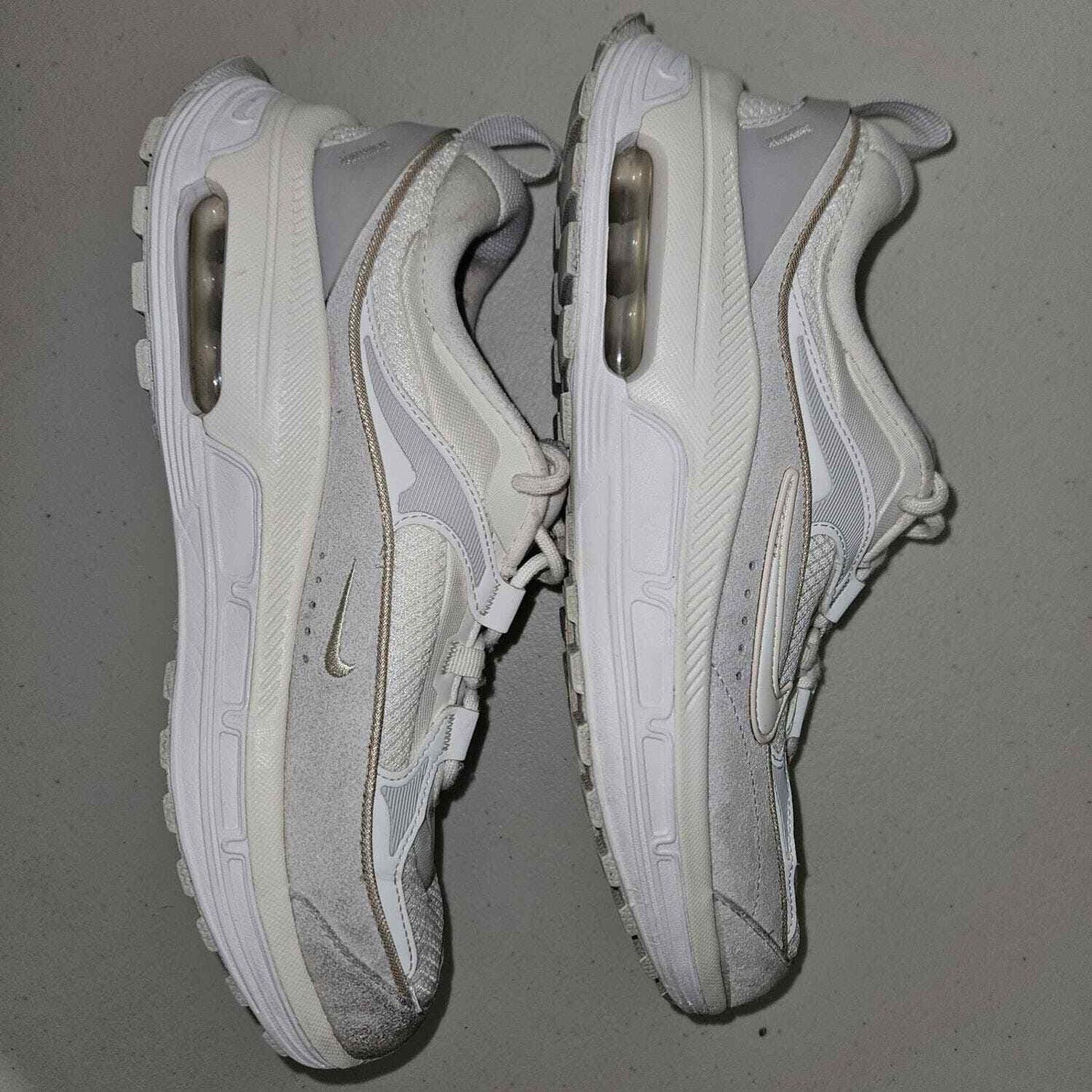 Nike Woman's Nike air max bliss lx Summit White Size 9 Size US 9 / IT 39 - 3 Thumbnail