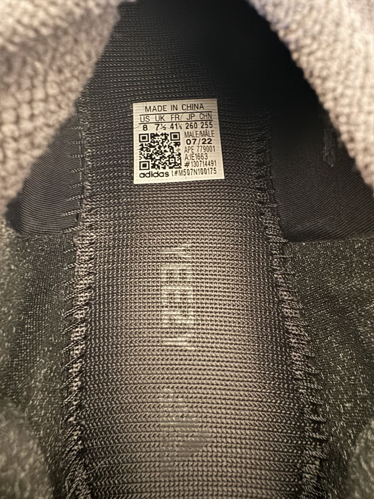 Adidas Yeezy Knit Runner Size US 8 / EU 41 - 8 Thumbnail