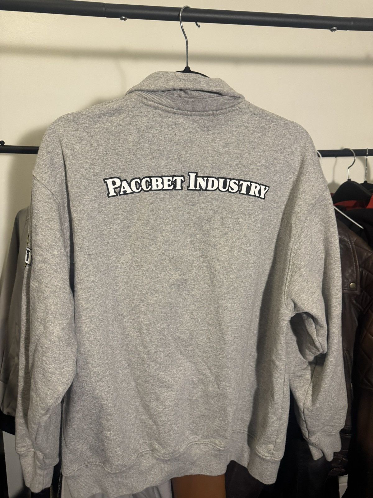 Other Rassvet Men Varsity Grey Collared Sweatshirt Size M Size US M / EU 48-50 / 2 - 7 Thumbnail