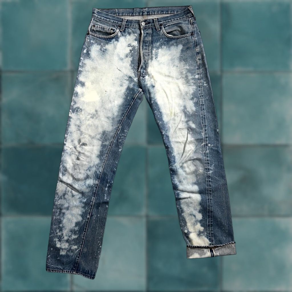 Levi's VINTAGE Levis 501 80s Redline Selvedge USA XX Jeans Light Wash Stained Act 34x33 Size US 34 / EU 50 - 1 Thumbnail
