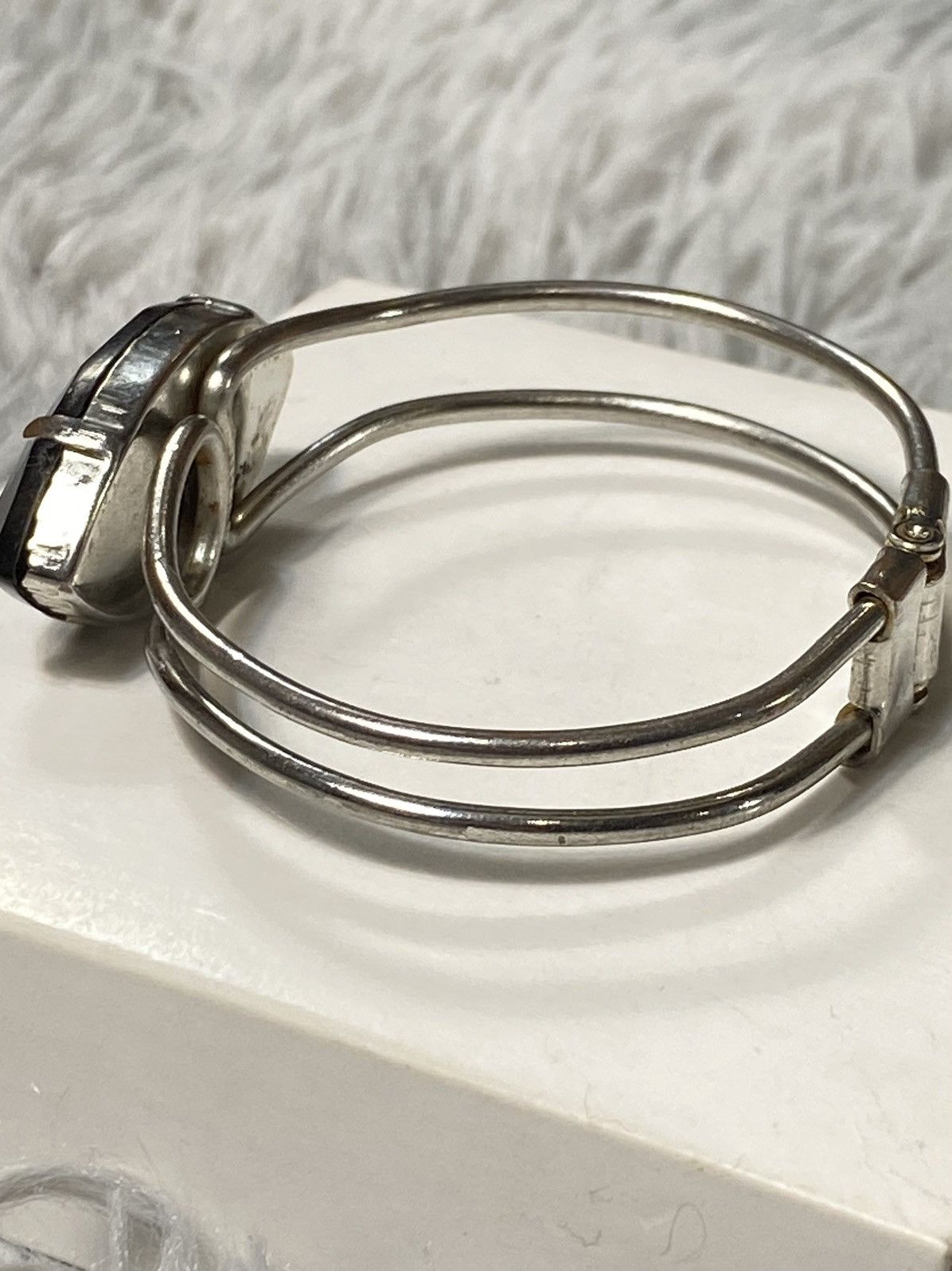 Vintage Vintage Silver Cuff Bracelet with Black Stone Accent Size ONE SIZE - 6 Thumbnail