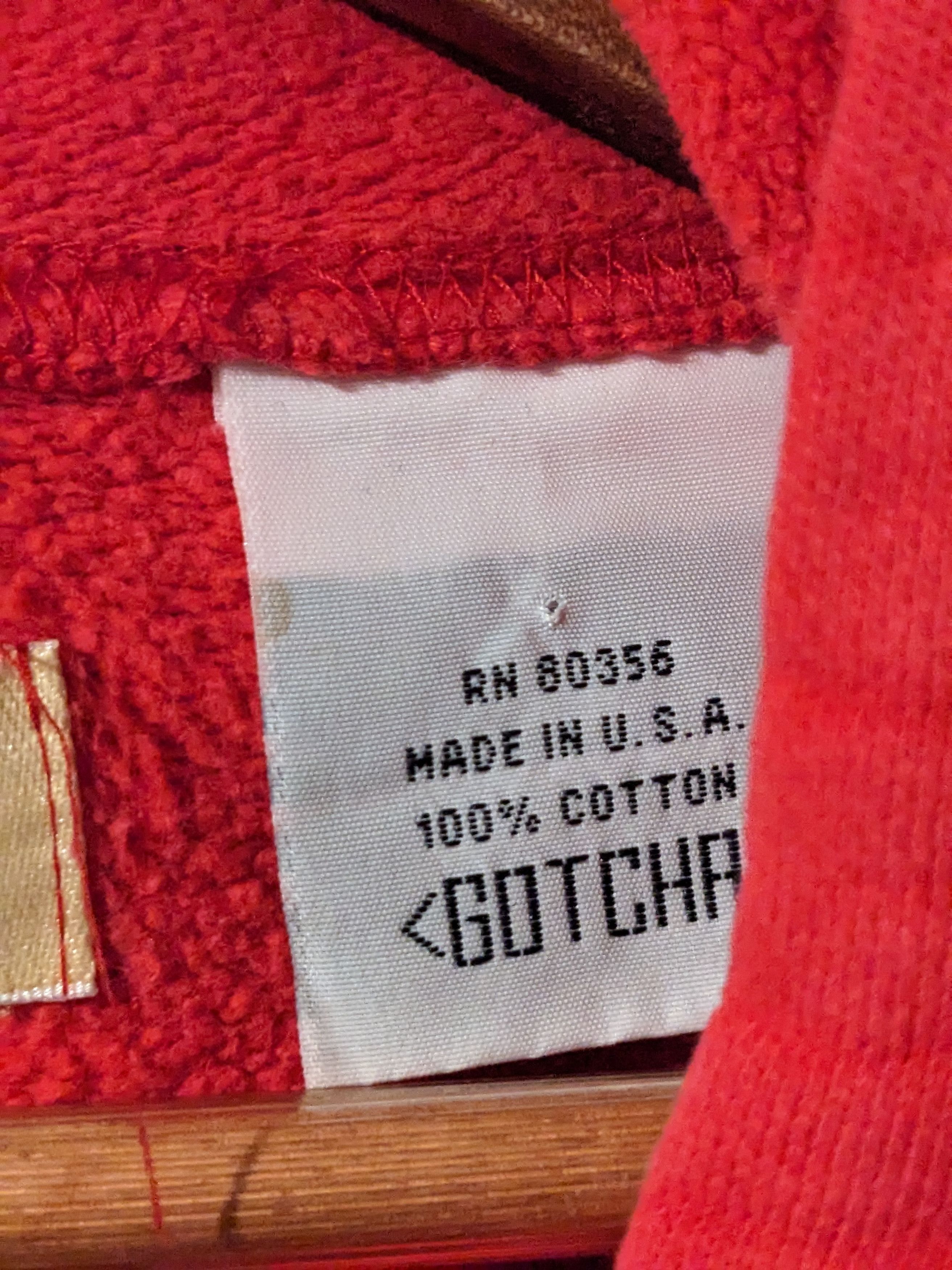Gotcha × Vintage Vintage 90s Gotcha Surf Wear Logo Red Medium Hoodie Size US M / EU 48-50 / 2 - 3 Thumbnail