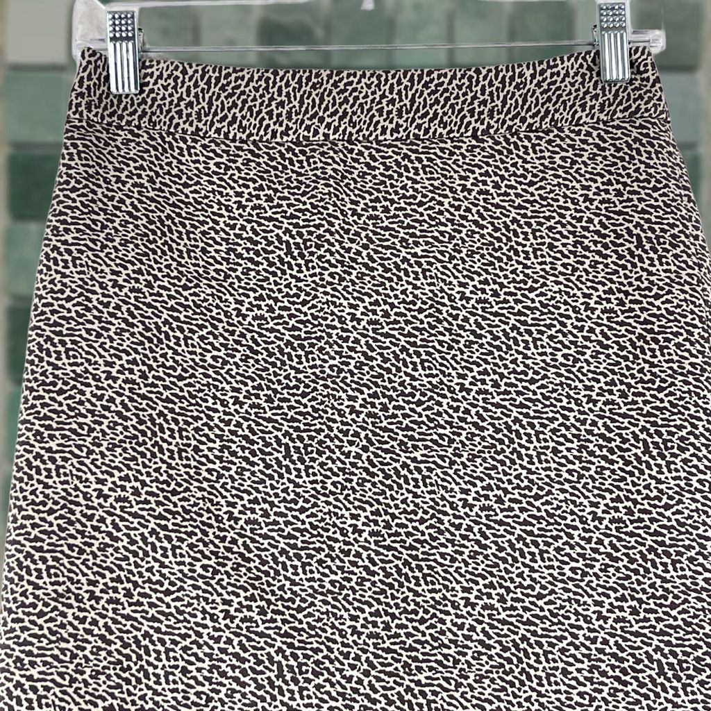 Loft LOFT Animal Print A-Line Skirt Womens 0P Silk Cotton Acetate Short Zip Up Brown Leopard Suede? Size 25" / US 0 / IT 36 - 1 Thumbnail