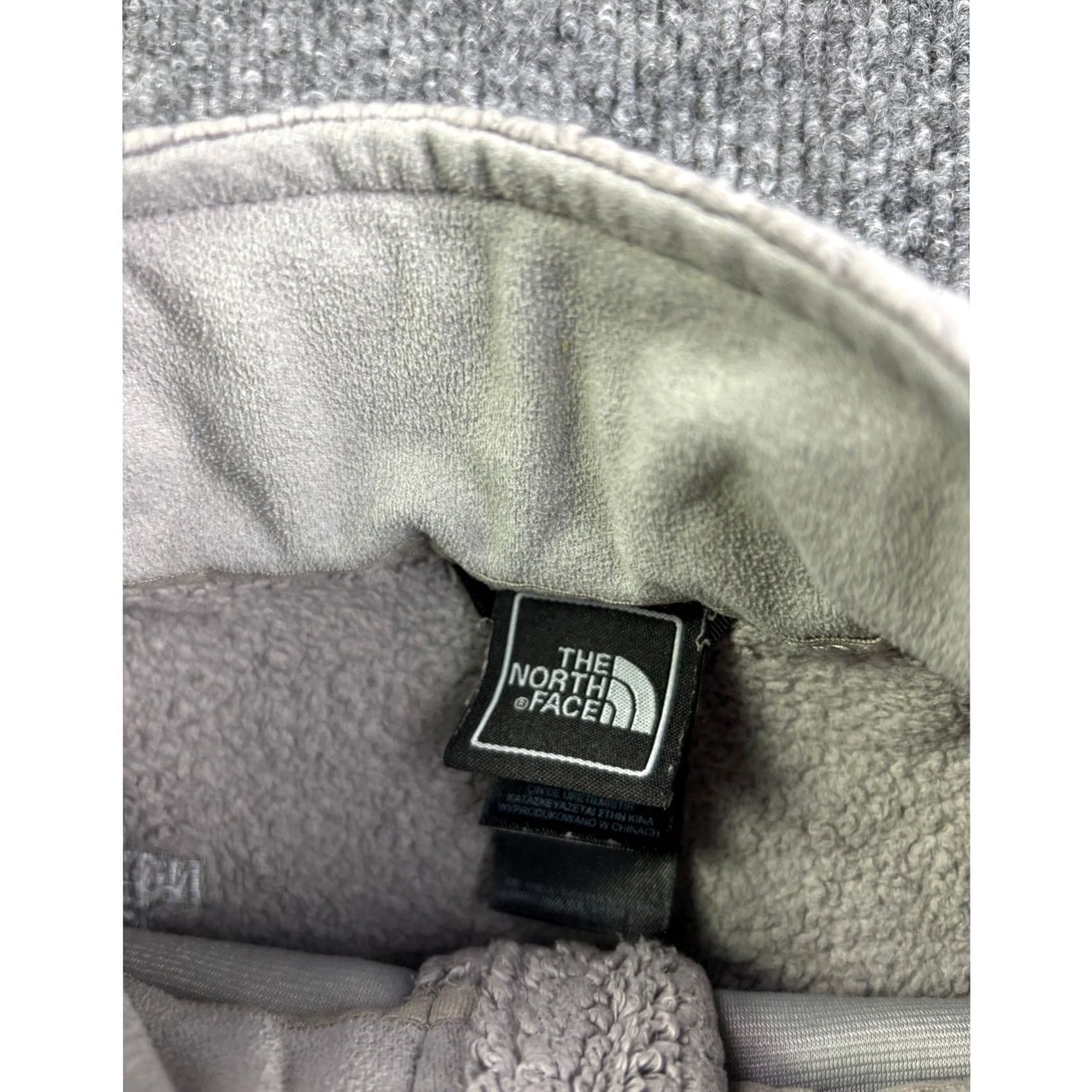 The North Face The North Face Osito Jacket Womens Medium Gray Fleece Full Zip Size M / US 6-8 / IT 42-44 - 2 Thumbnail
