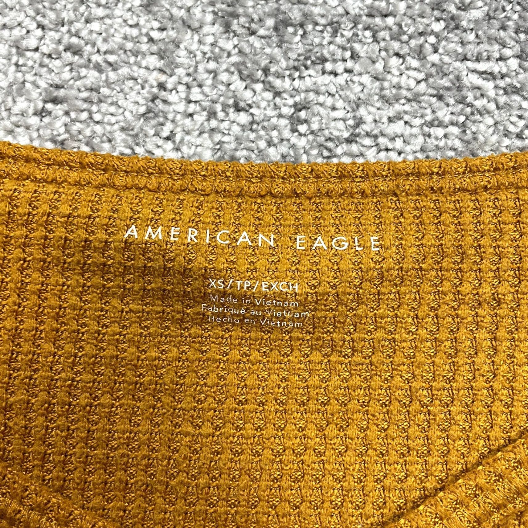 American Eagle Outfitters American Eagle Sweater Womens XS Golden Yellow Relaxed Fit Waffle Knit Pullover Size XS / US 0-2 / IT 36-38 - 2 Thumbnail