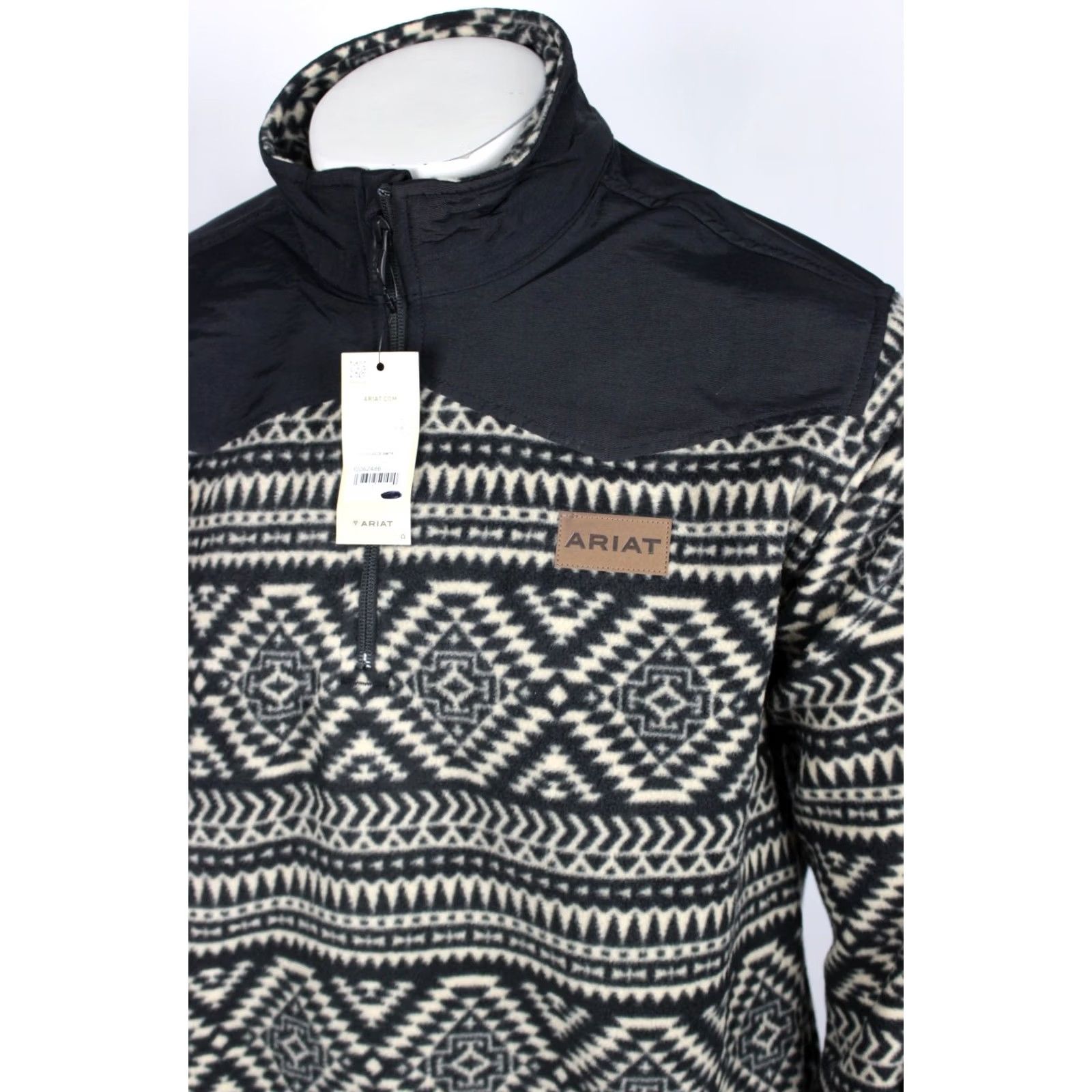 Ariat Ariat Men's Basis Fleece Sweater 1/4 Zip Pullover L Black Southwest Sweatshirt Geometric Pattern Sweater Size US L / EU 52-54 / 3 - 3 Thumbnail