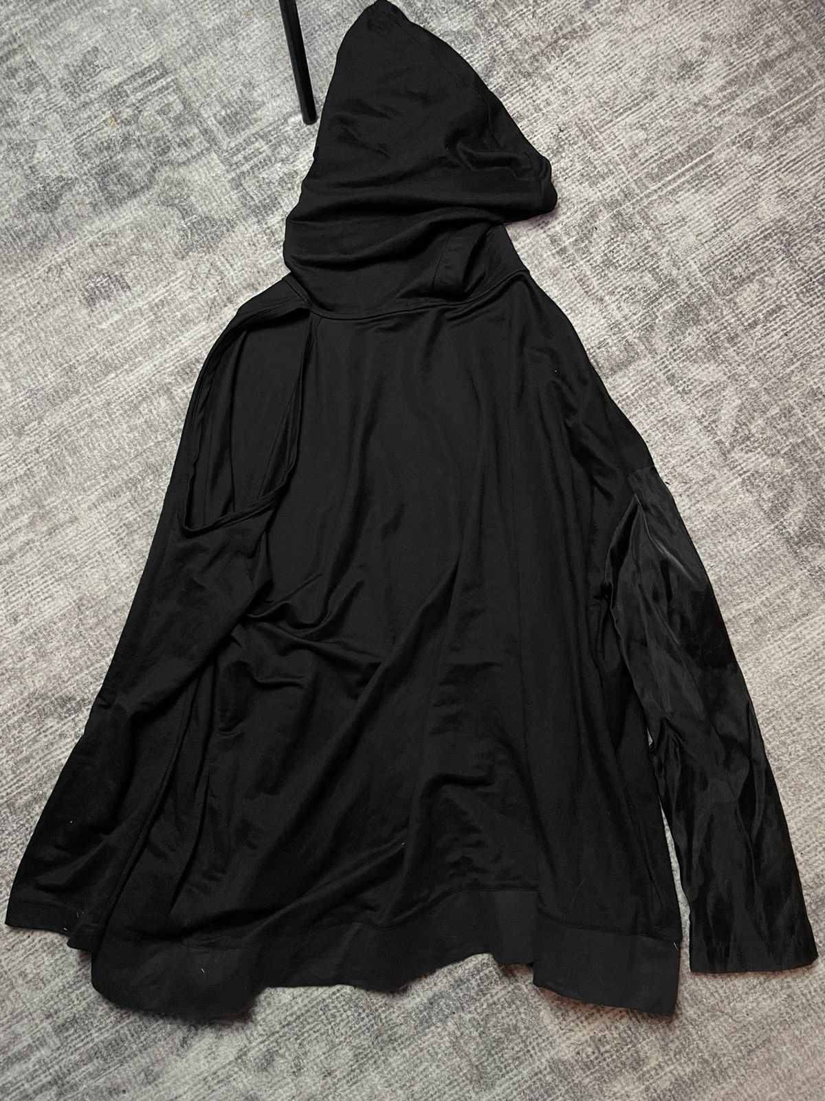 Ann Demeulemeester Ann Demeulemeester Black Tony Cold Shoulder Hoodie Size US M / EU 48-50 / 2 - 7 Thumbnail