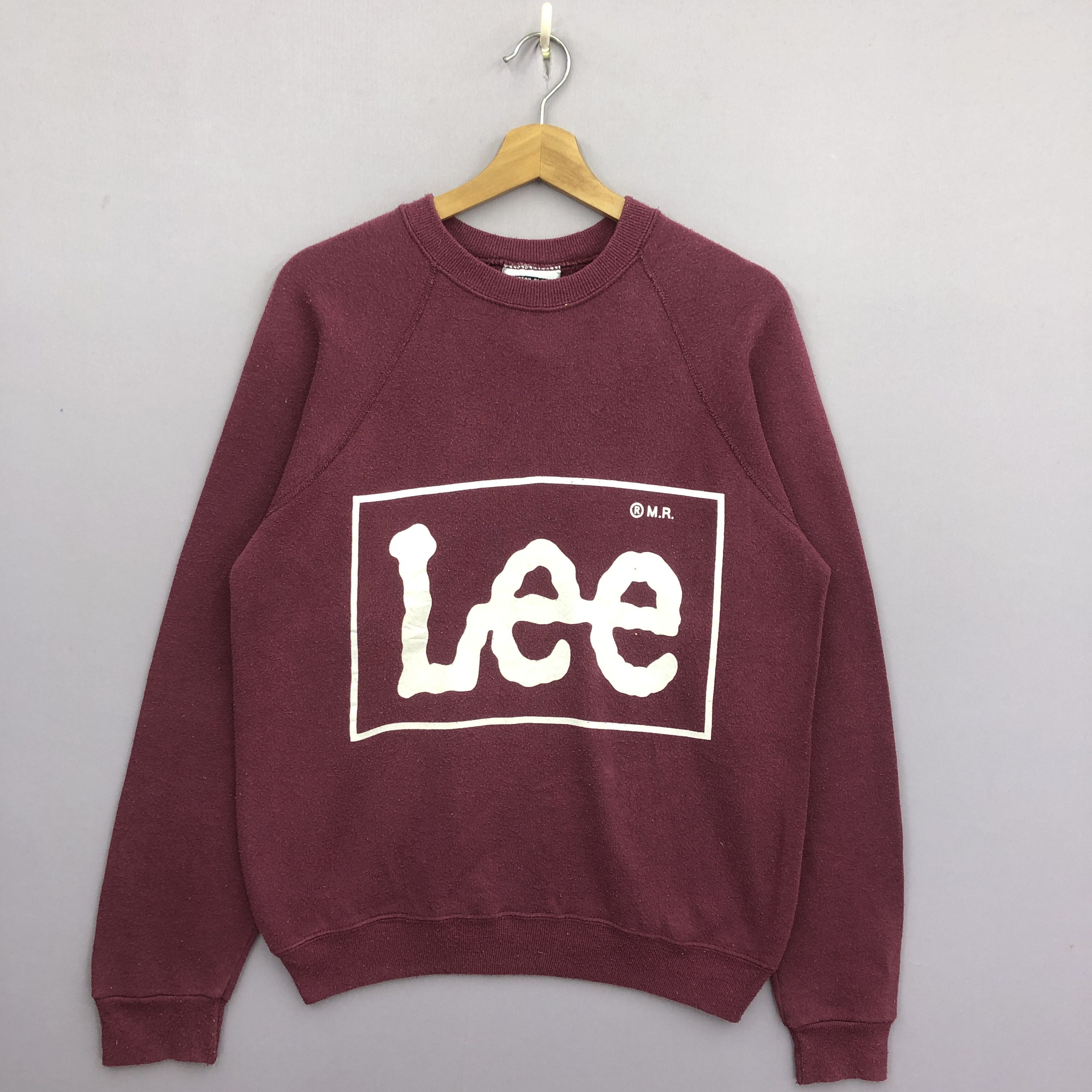 Japanese Brand Vintage 90s Lee Sweater Lee Spell Out Script Sweatshirt Size US S / EU 44-46 / 1 - 1 Thumbnail