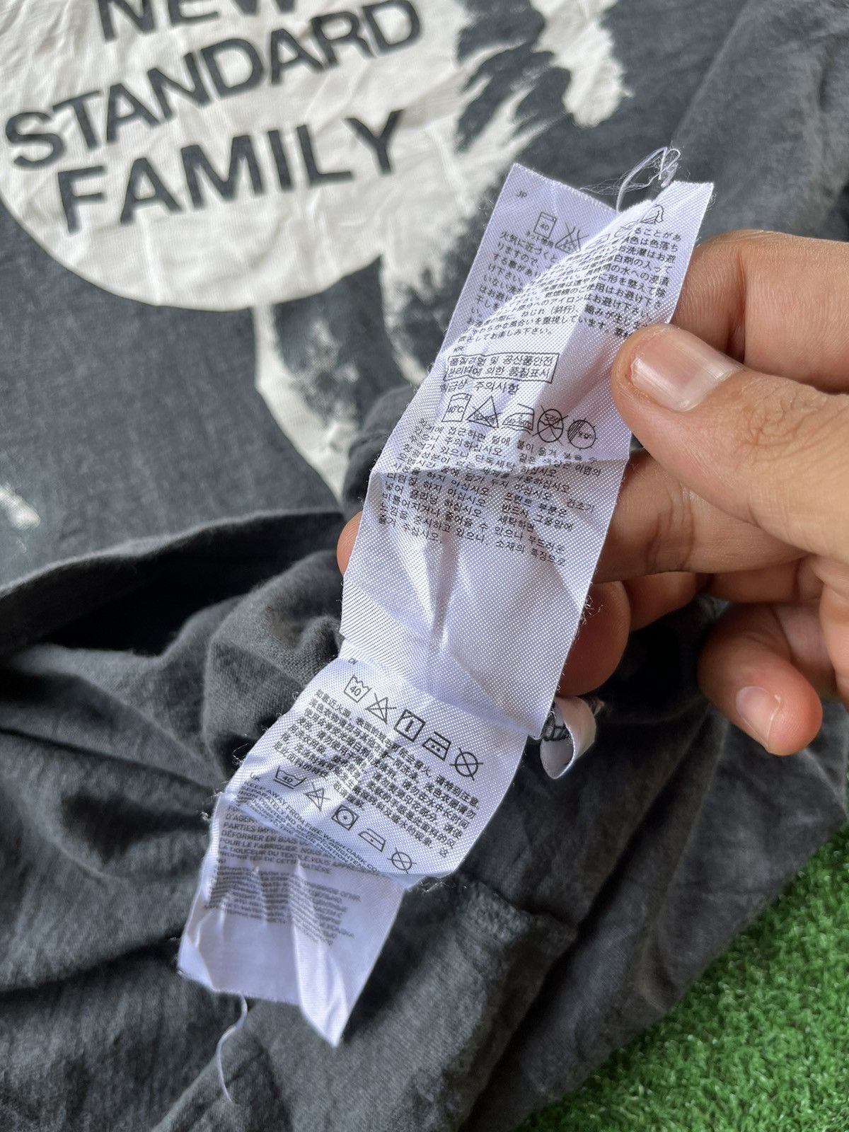 Japanese Brand × Undercover × Uniqlo 🔥Undercover X Uniqlo Big Logo 3 Quarter Tees Japan Size M / US 6-8 / IT 42-44 - 7 Thumbnail