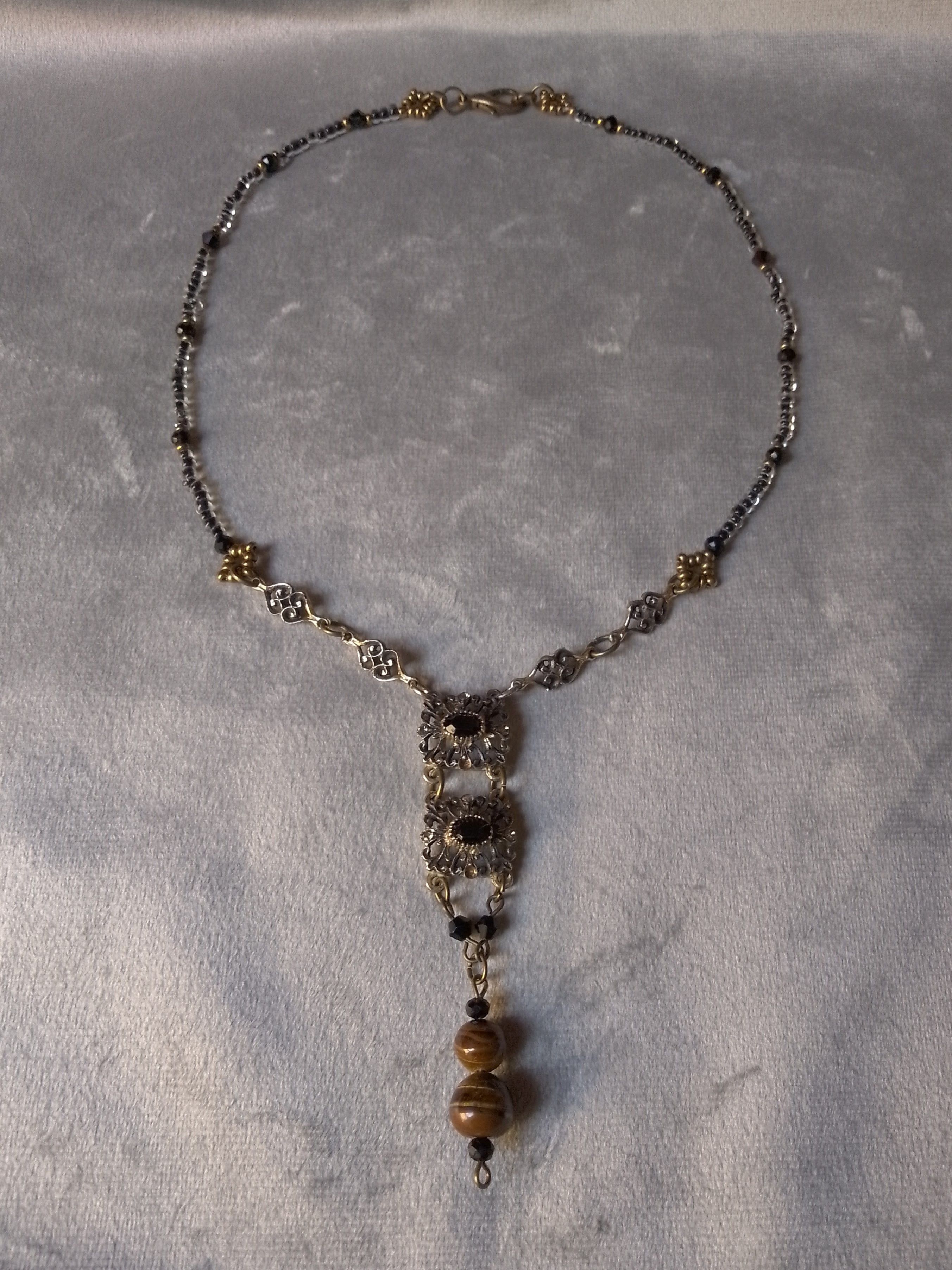 Handmade Vintage necklace Antique brass and eye of tiger gemstones Size ONE SIZE - 2 Thumbnail