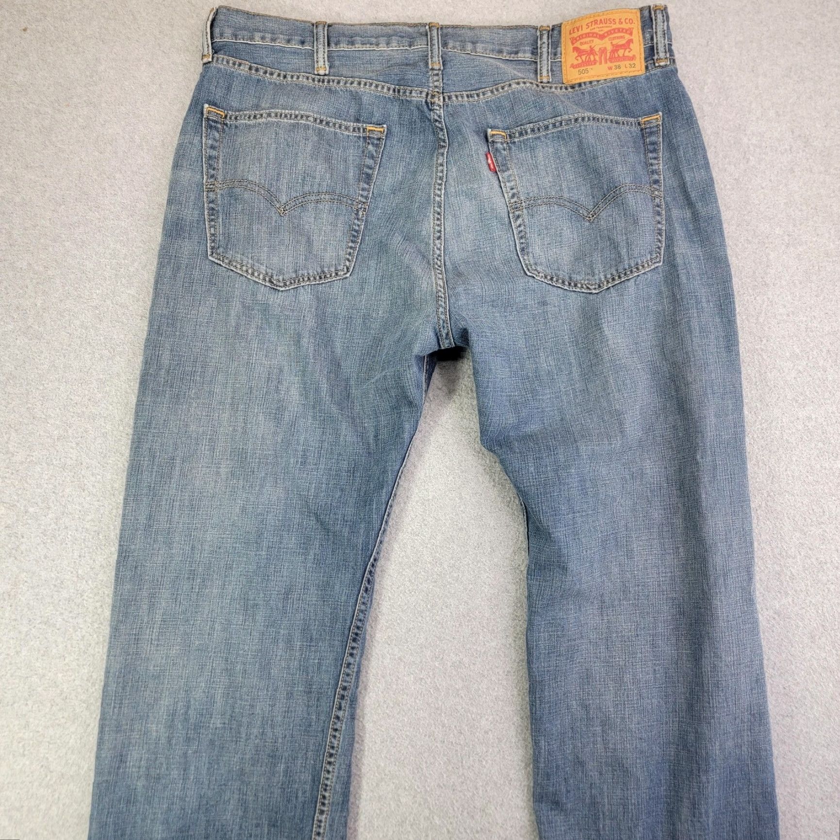 Levi's Levi's 505 Jeans Mens 38x32 Blue Regular Fit Straight Leg Denim Pants Medium Wash Size US 38 / EU 54 - 4 Thumbnail