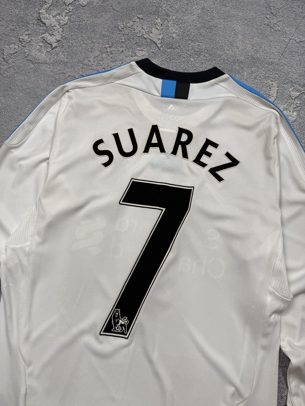 Adidas LIVERPOOL ADIDAS 2011/2012 FOOTBALL THIRD JERSEY #7 SUAREZ Size US S / EU 44-46 / 1 - 4 Thumbnail