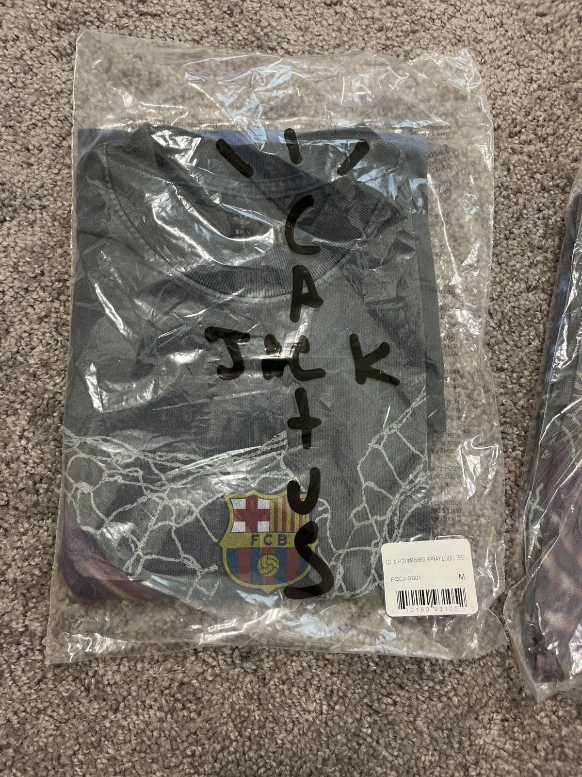 Travis Scott Travis scott x barcelona acid washed tee Size US M / EU 48-50 / 2 - 2 Thumbnail