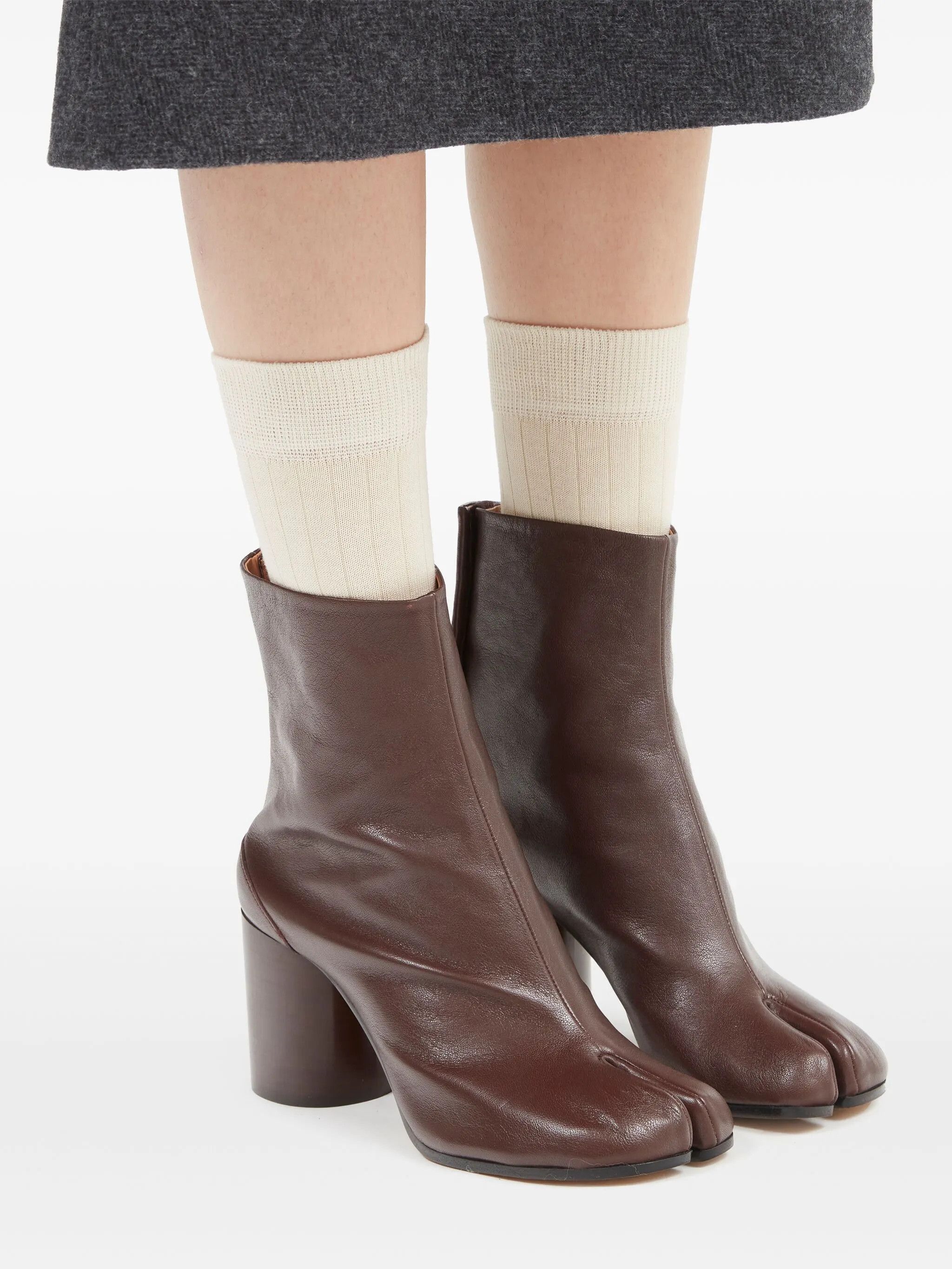 Maison Margiela o1w1db11225 Tabby Ankle Boots in Brown Size US 8 / IT 38 - 6 Thumbnail