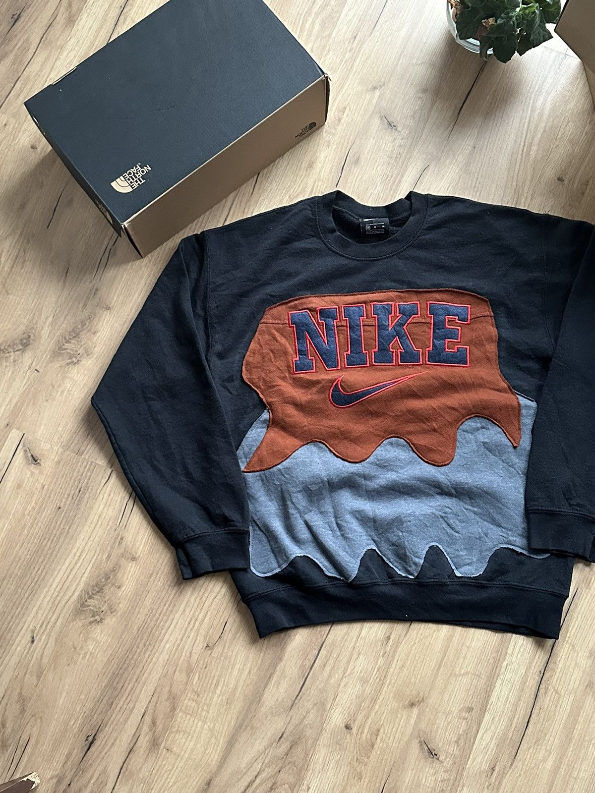 Reworked Vintage online Nike Crop Sweater