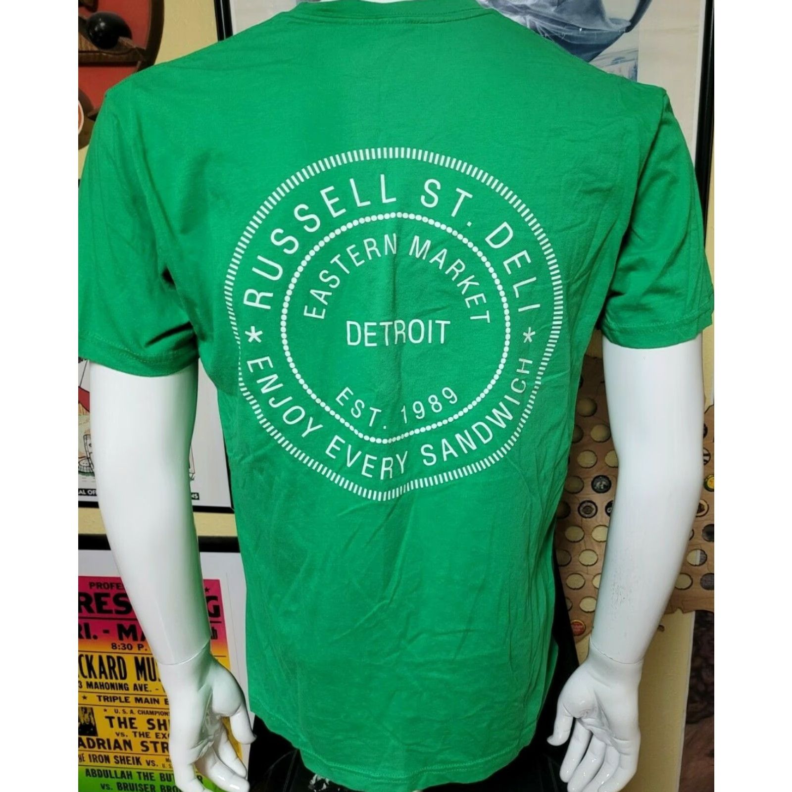 Next Level Russell St. Deli Detroit MI T Shirt Large Green Next Level 100% Cotton Graphic Tee Men Vintage Defunct Restaurants Size US L / EU 52-54 / 3 - 3 Thumbnail