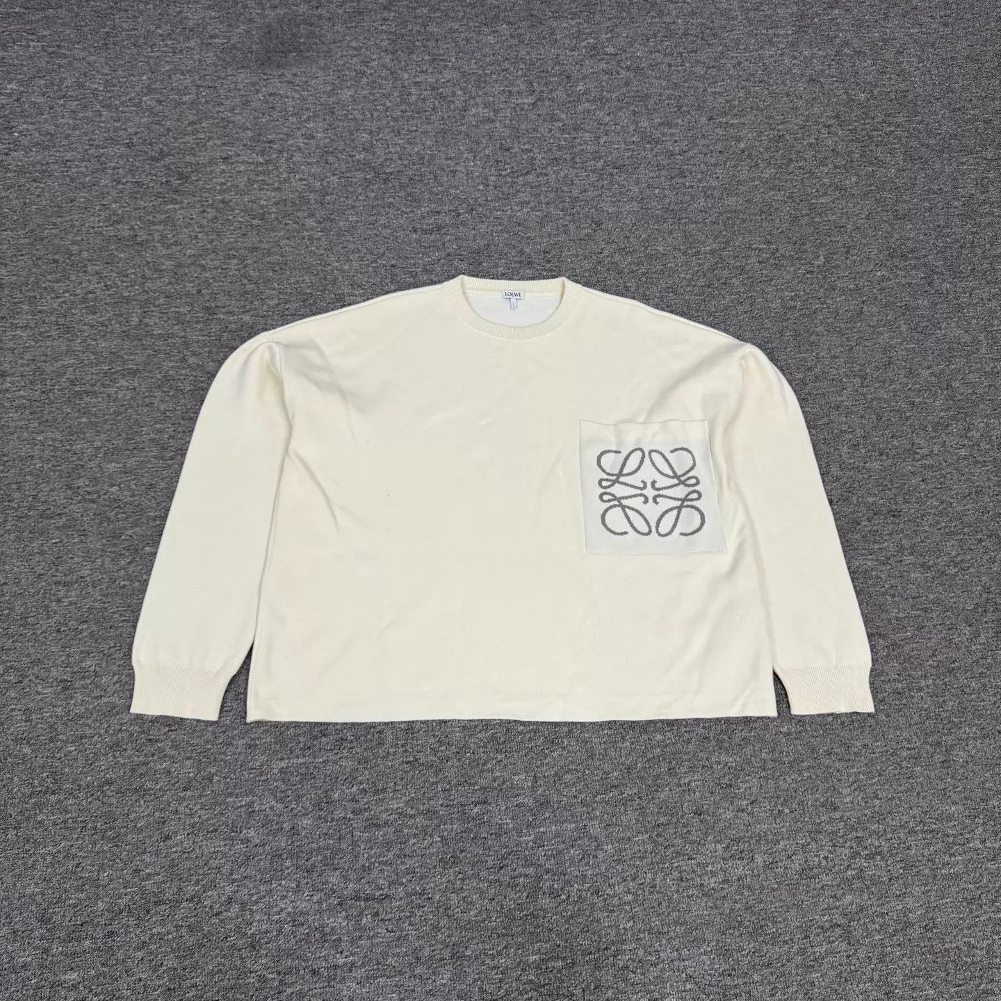 Loewe Loewe pocket oversized square logo sweatshirt M 99New Size M / US 6-8 / IT 42-44 - 2 Thumbnail