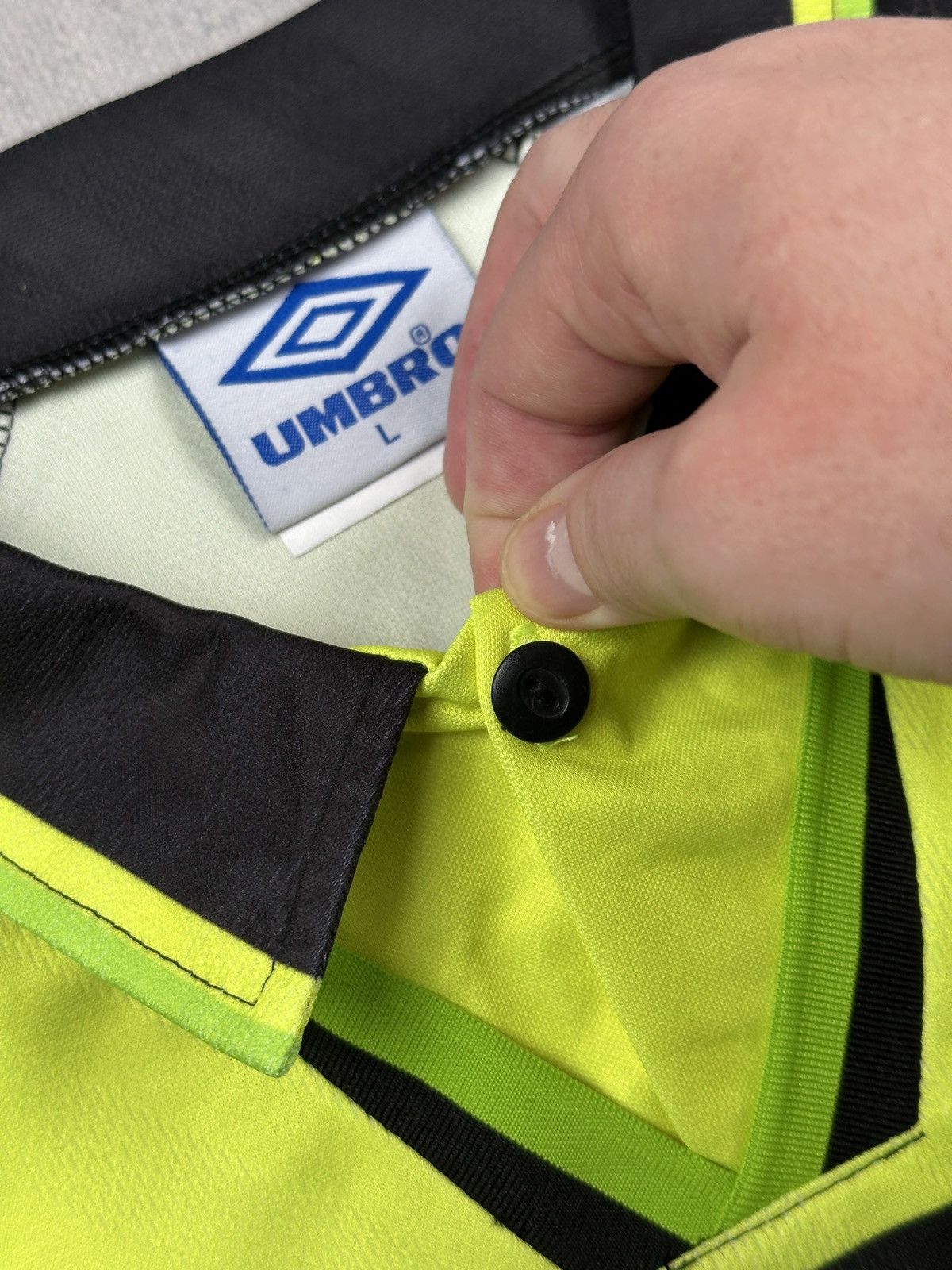 Umbro Vintage Celtic FC 1996-97 Away Jersey Umbro Super Rare 90s Size US L / EU 52-54 / 3 - 10 Thumbnail
