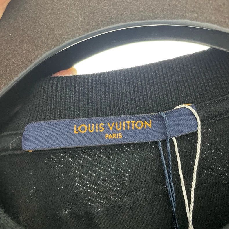 Louis Vuitton Louis Vuitton Gesture short sleeve Size US L / EU 52-54 / 3 - 4 Thumbnail