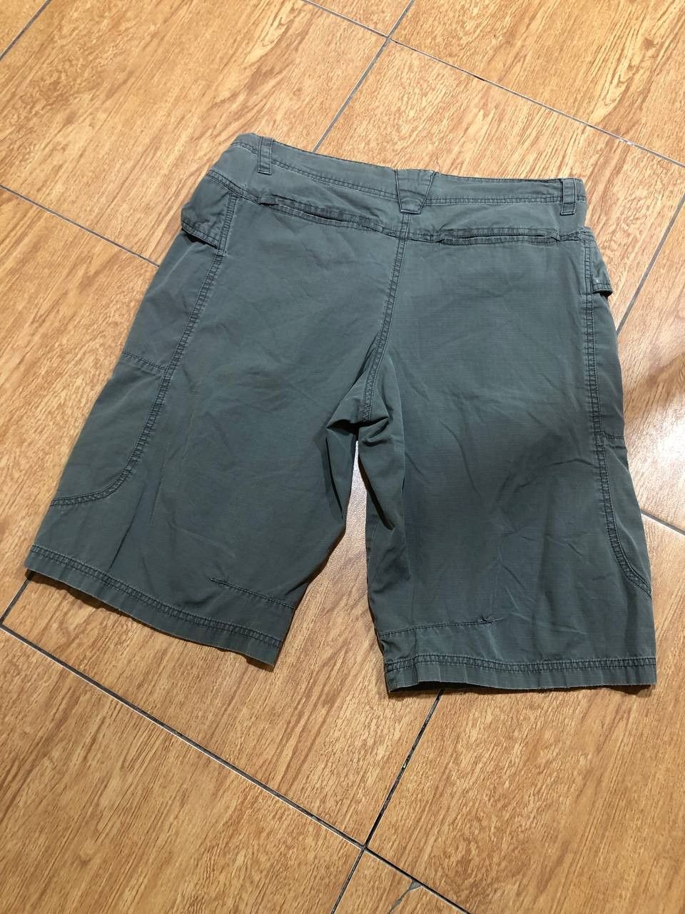 Nike Vintage Nike Shorts Cargo Green Khaki Y2K Size US 34 / EU 50 - 15 Thumbnail