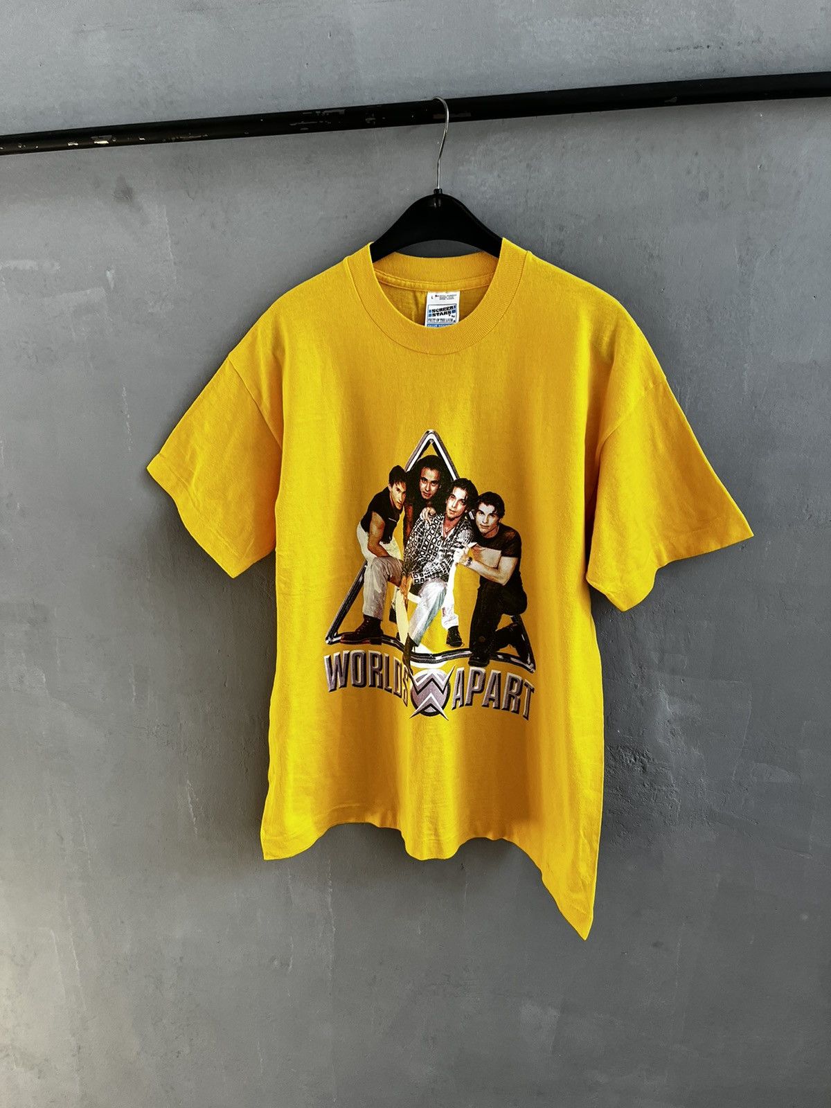 Band Tees × Rap Tees × Vintage Vintage90s Worlds Apart T-shirt Size US L / EU 52-54 / 3 - 1 Thumbnail