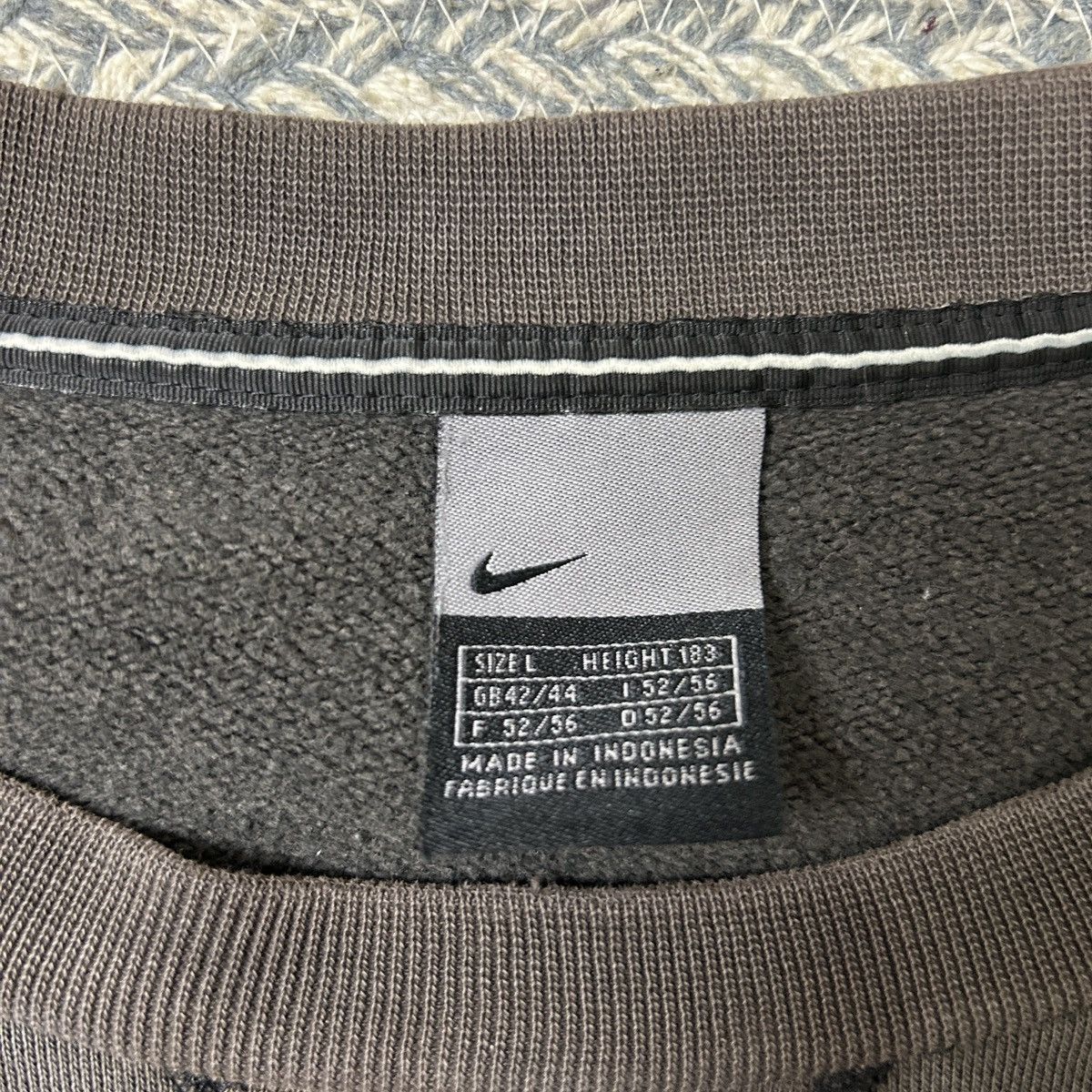 Nike × Vintage Vintage Nike 00s spellout 1971 sweatshirt Size US L / EU 52-54 / 3 - 8 Thumbnail