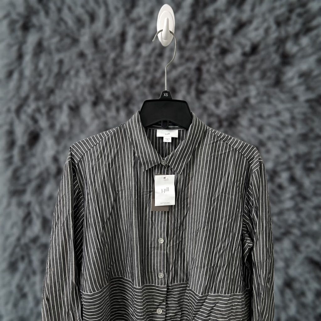 J. Jill J. Jill Shirt Womens XS Black White Striped Petite Button Down Rayon L/S Slim Casual Professional Size XS / US 0-2 / IT 36-38 - 1 Thumbnail