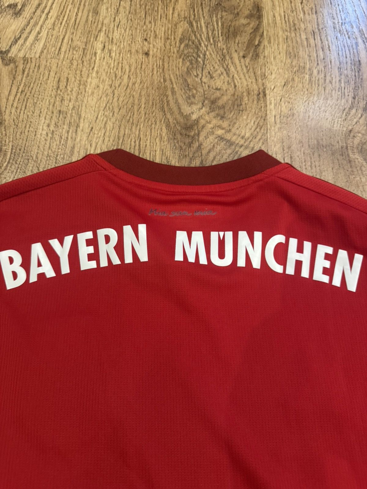 Adidas BAYERN MUNICH 2015 2016 HOME FOOTBALL SHIRT ADIDAS SIZE L Size US L / EU 52-54 / 3 - 12 Thumbnail
