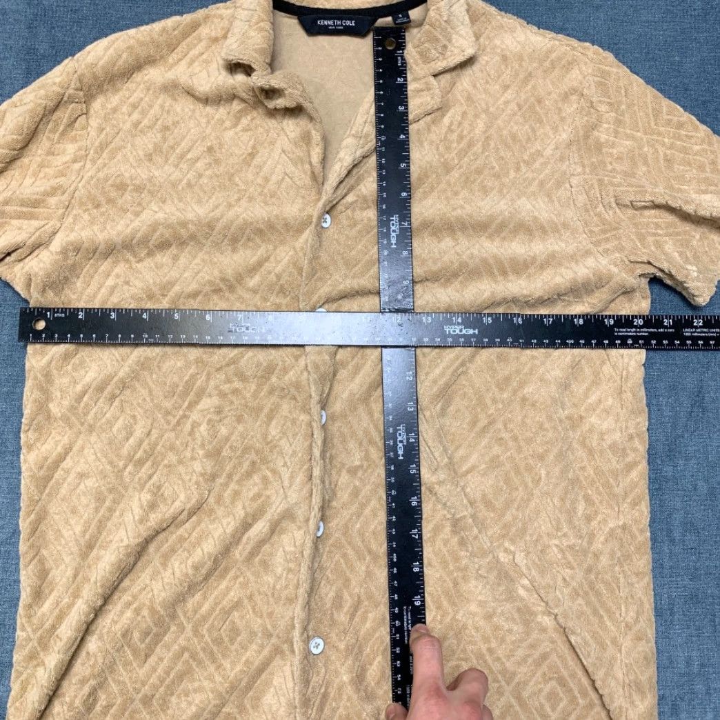 Kenneth Cole Kenneth Cole Shirt Men Small Beige Textured Camp Collar Streetwear Casual Travel Size US S / EU 44-46 / 1 - 6 Thumbnail