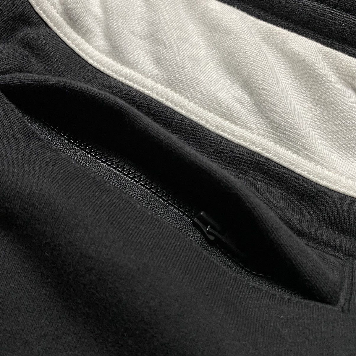 Mastermind Japan × Timberland FW18 Sweatshort Size US 36 / EU 52 - 9 Thumbnail