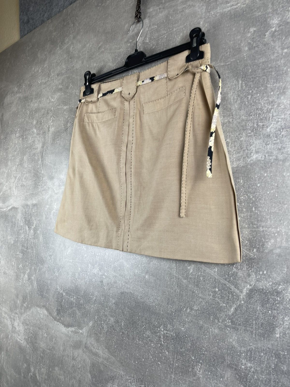 Louis Vuitton Louis Vuitton Beige Adjustable Belt Cotton-Line Blend Skirt Size 27" / US 4 / IT 40 - 2 Thumbnail