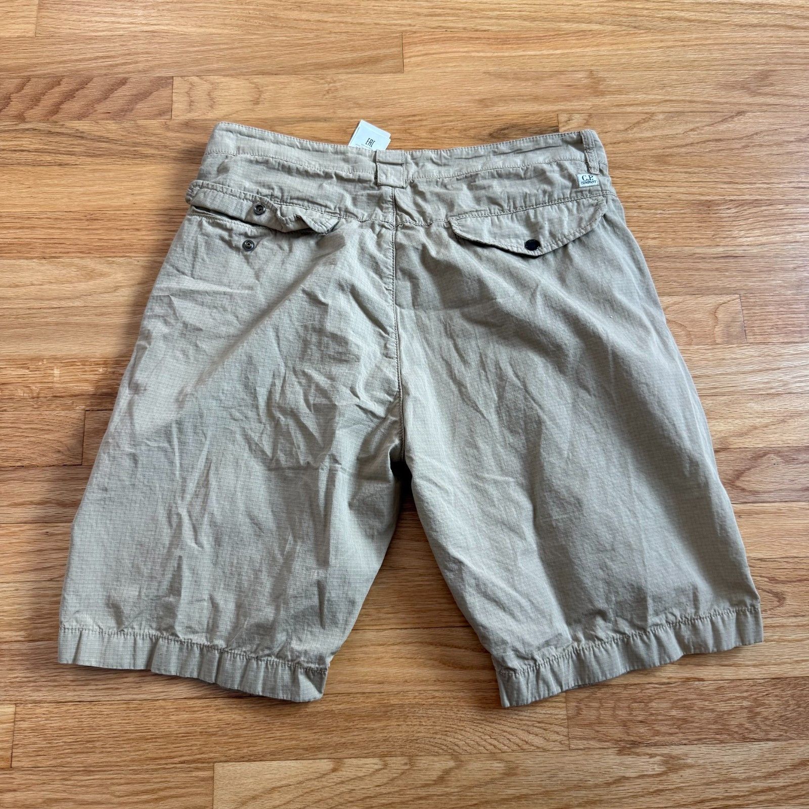 C.P. Company C.P. Company Rip Stop Beige Garment-Dyed Utility Shorts Size US 31 - 6 Thumbnail