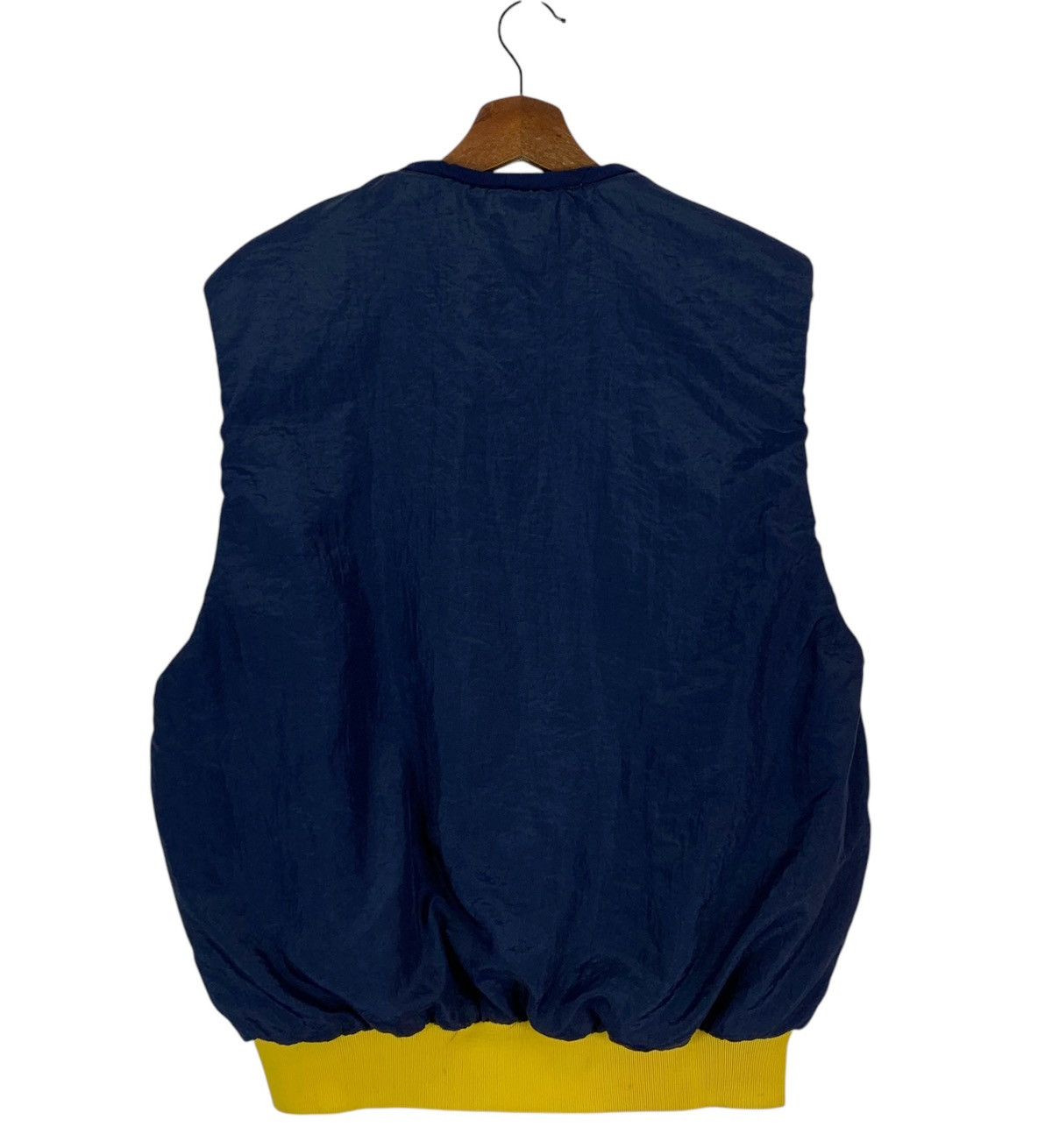 Vintage VINTAGE TOYO TIRES LIGHT VEST JACKET Size US L / EU 52-54 / 3 - 8 Thumbnail