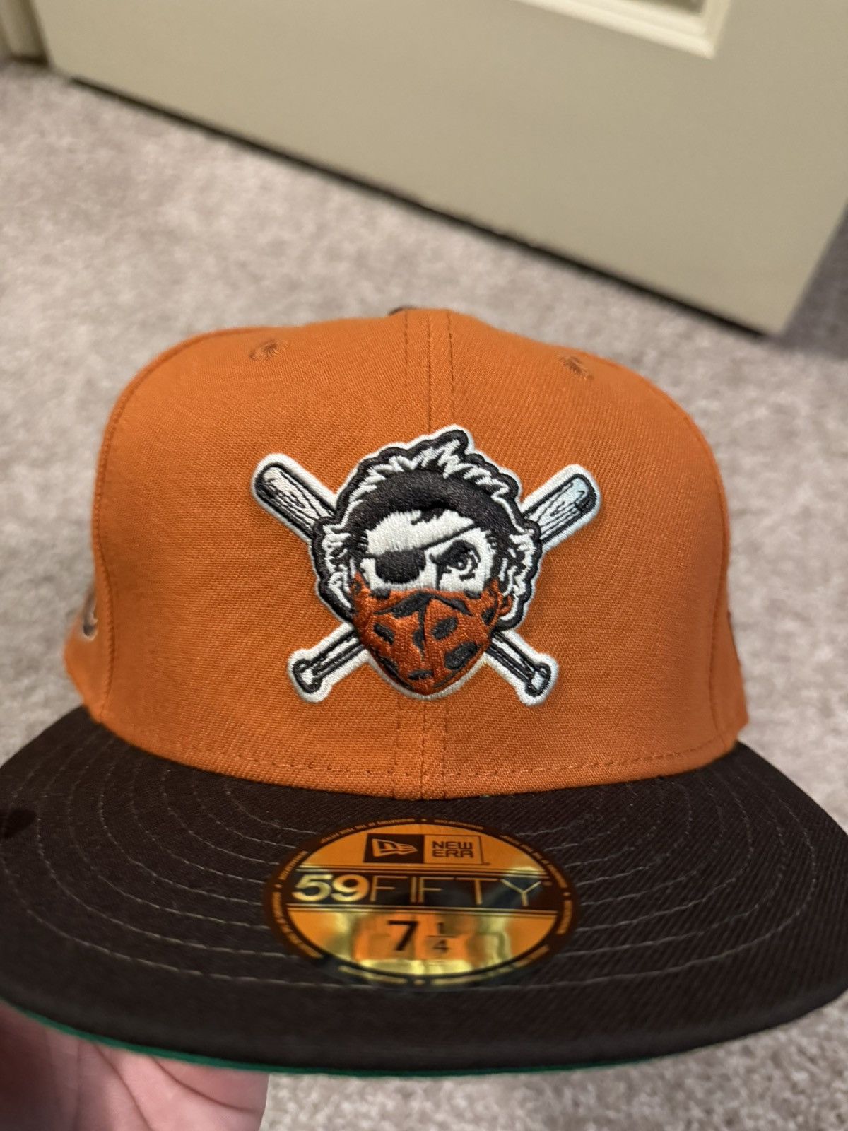 New Era 7 1/4 New Era Pittsburgh Pirates Masked Jolly Roger Fitted Size ONE SIZE - 2 Thumbnail