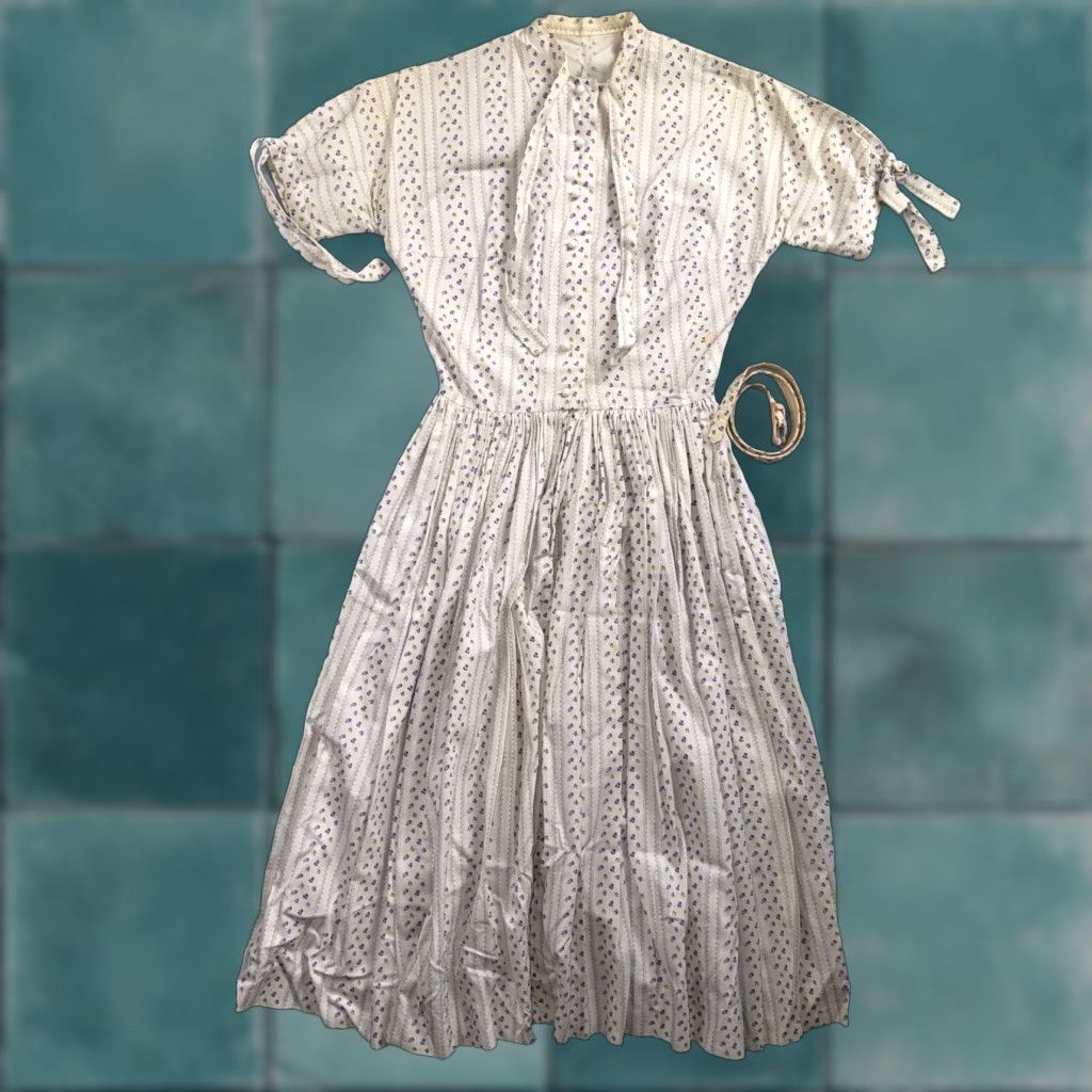 Vintage VINTAGE Cottagecore Dress Prairie Cream Lace Floral Ruffle Long High Neck XS/S 1970s 70s Size XS / US 0-2 / IT 36-38 - 1 Thumbnail