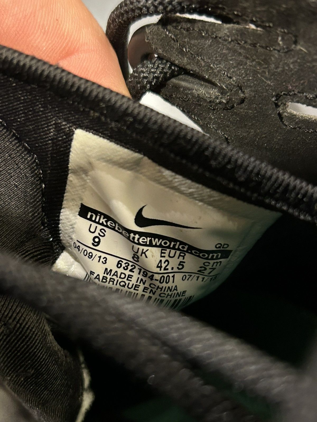 Nike Nike Trainer Max ‘94 PRM QS ‘EA Sports Silver’ Size US 9 / EU 42 - 6 Thumbnail