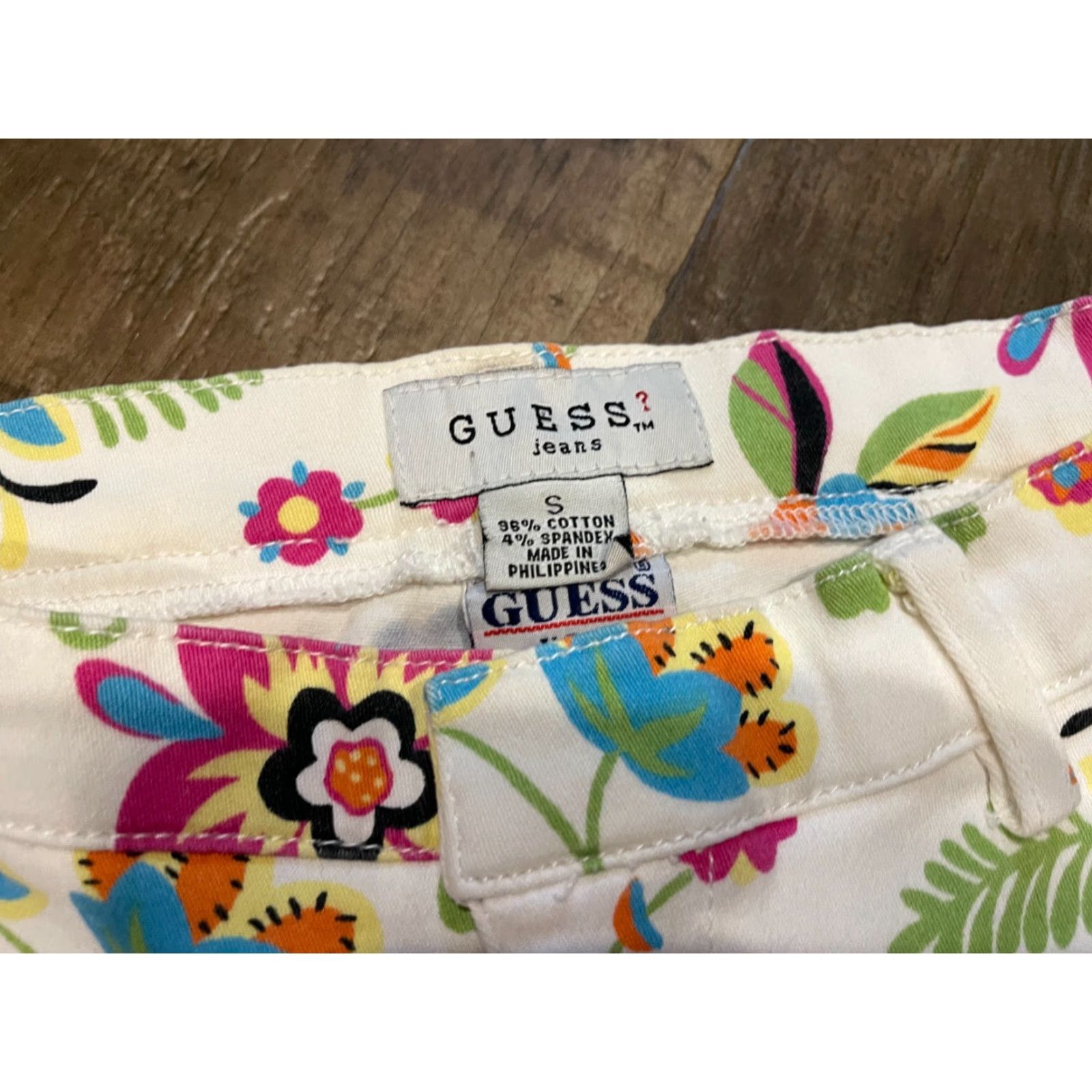Guess GUESS Jeans Pants Womens S White Floral Pattern Denim Straight Style Size 28" / US 6 / IT 42 - 4 Thumbnail