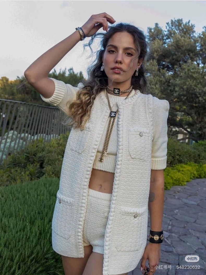 Chanel Chanel 22S spring and summer white four-pocket round-neck Size XXS / US 00 / IT 34 - 8 Thumbnail